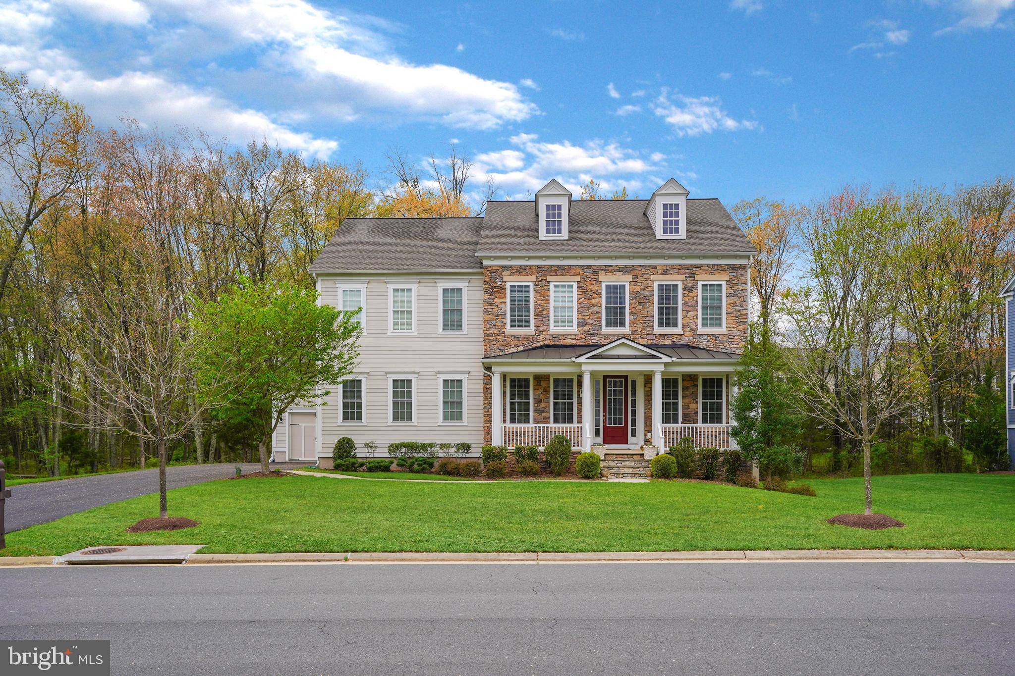 Aldie, VA 20105,41209 SPECKLED WREN CT