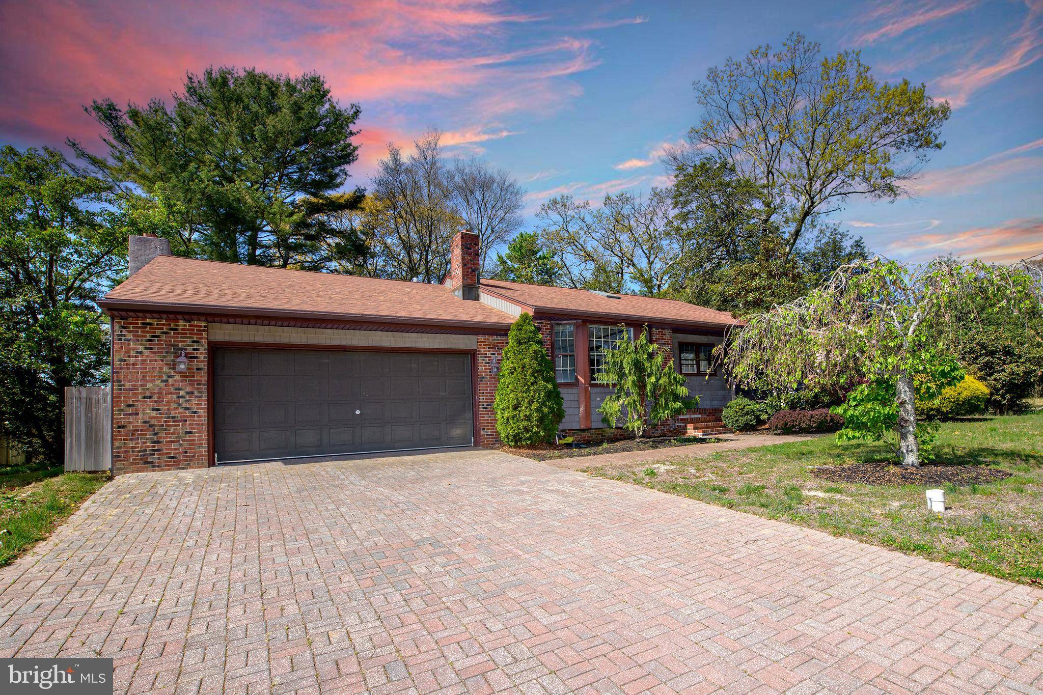 Northfield, NJ 08225,120 E OAKCREST AVE