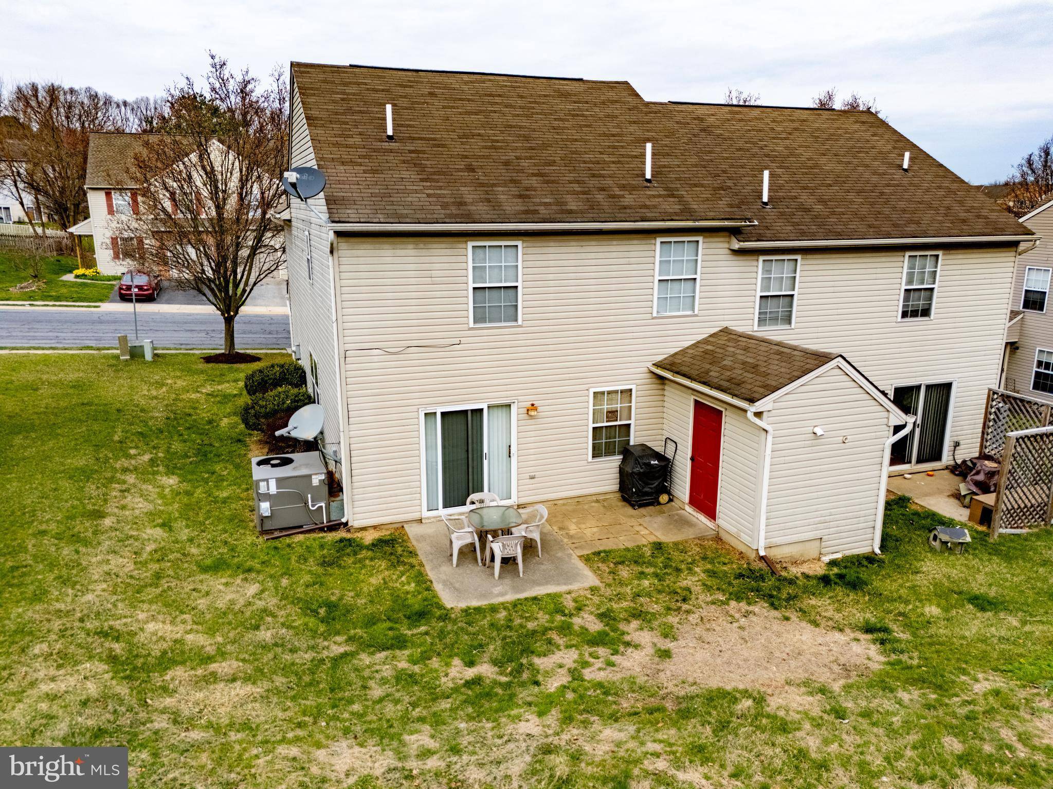 Lancaster, PA 17603,105 ELMSHIRE DR