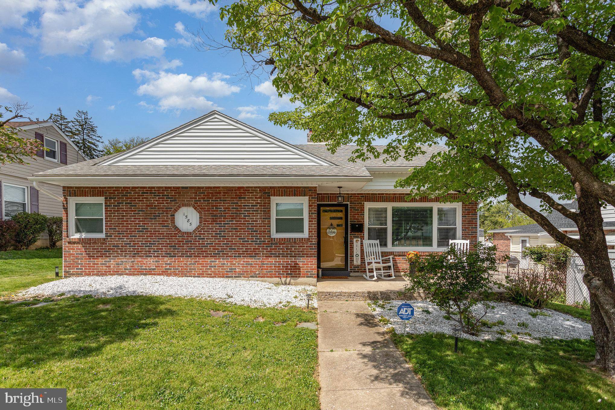 York, PA 17403,1585 5TH AVE