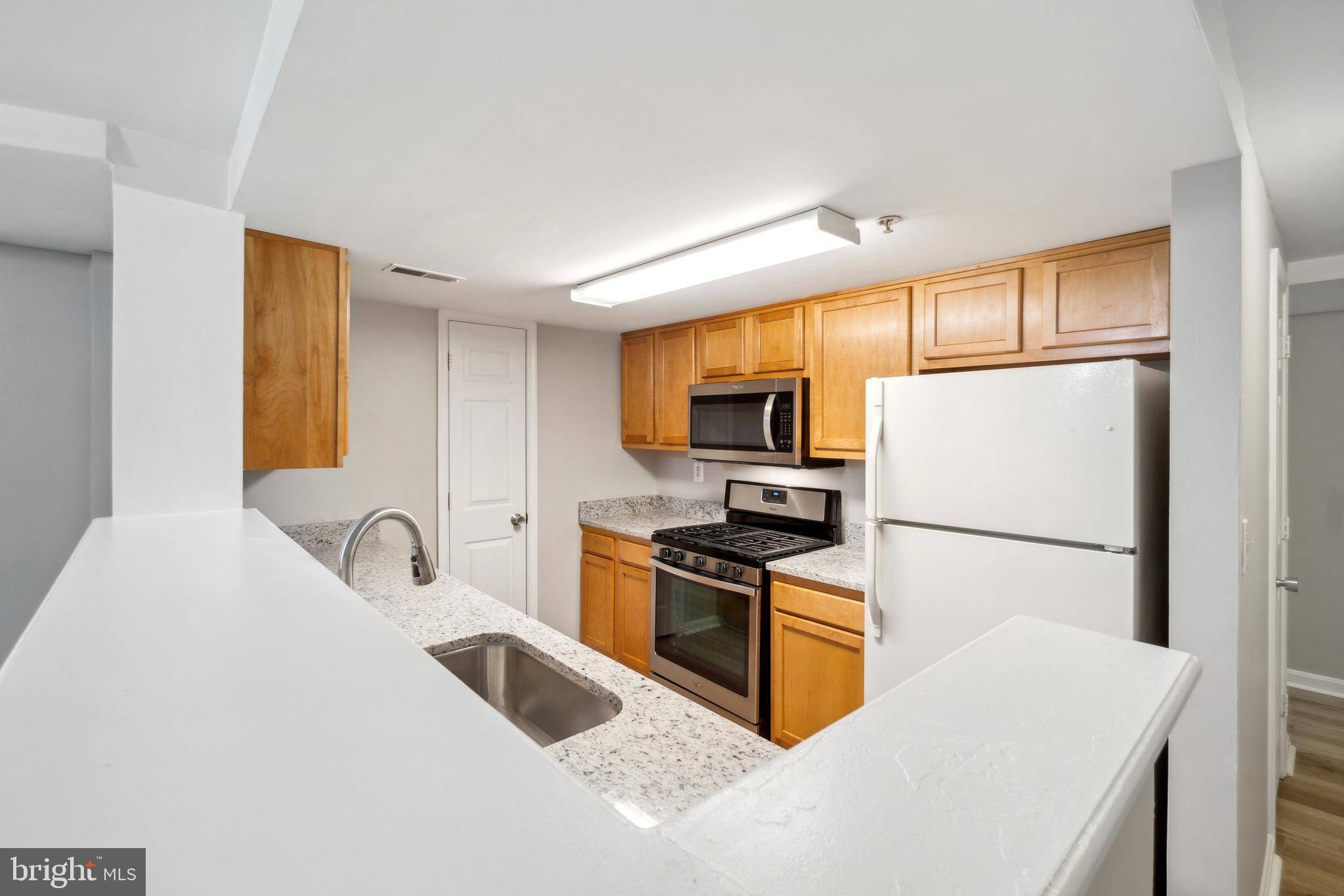 Washington, DC 20002,1230 HOLBROOK TER NE #G02