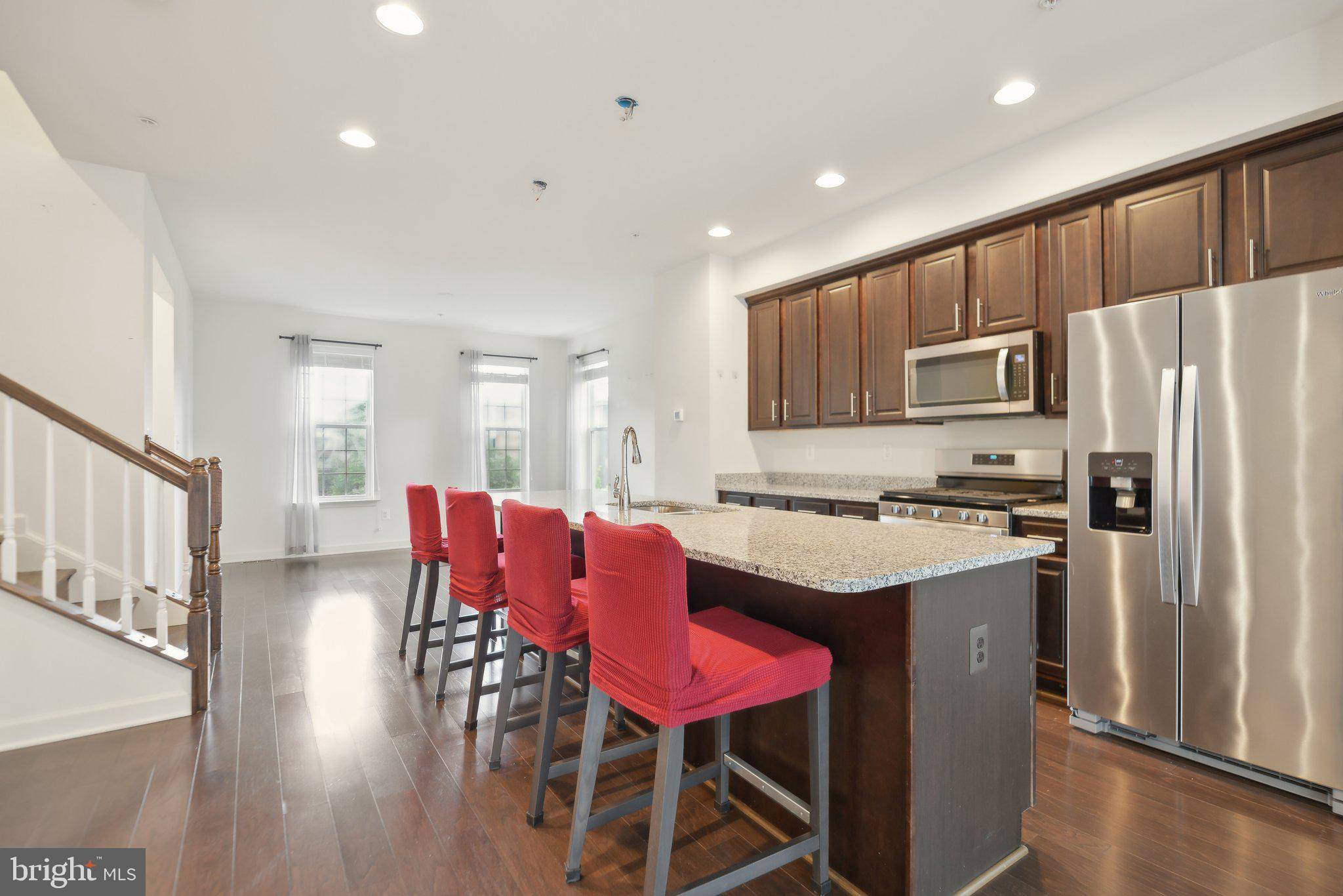 Lanham, MD 20706,7201 WOOD POND CIR