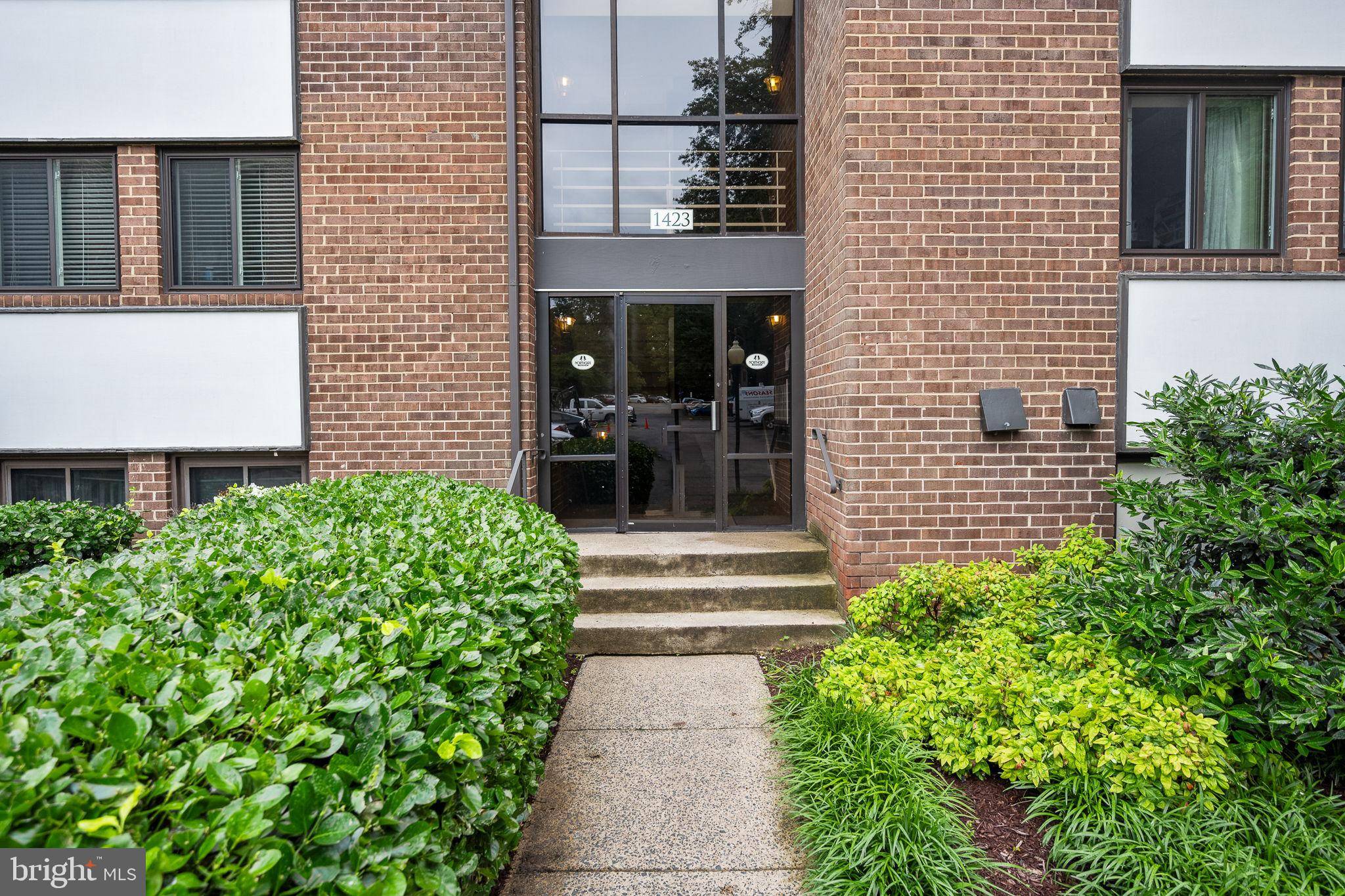 Reston, VA 20190,1423 NORTHGATE SQ #1423-11C
