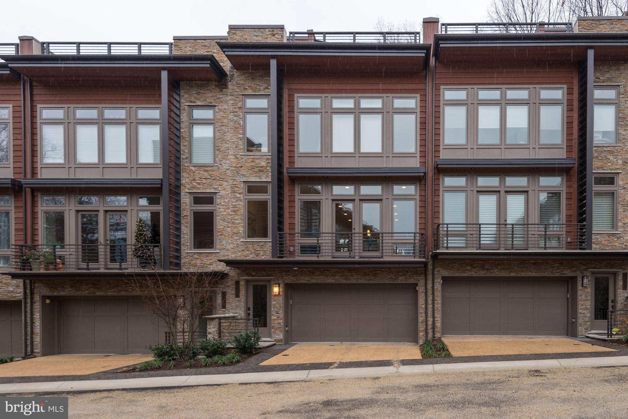 Bethesda, MD 20816,5206 WILLET BRIDGE CT