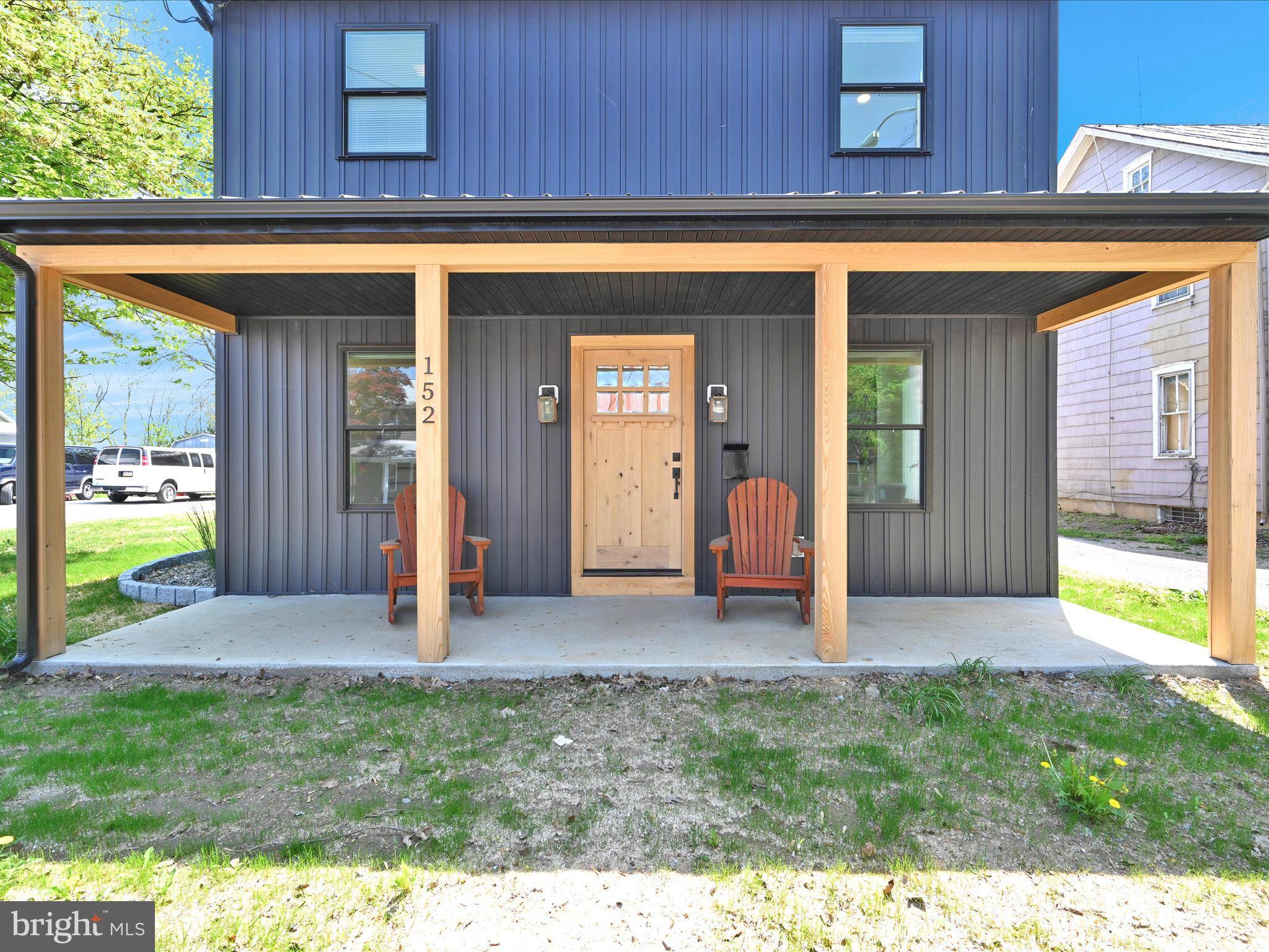 Leola, PA 17540,152 W MAIN ST