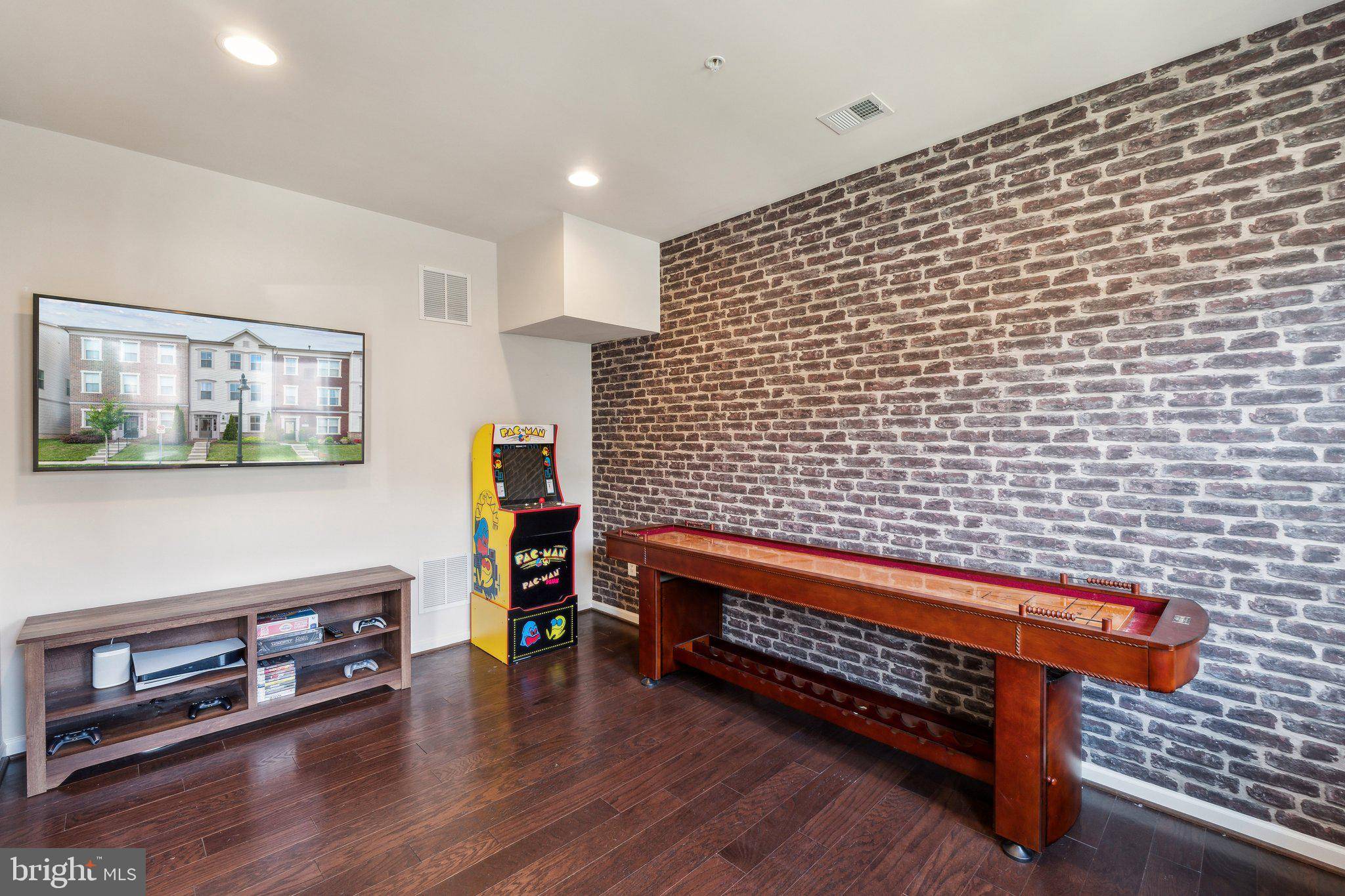 Clarksburg, MD 20871,13717 PETREL ST