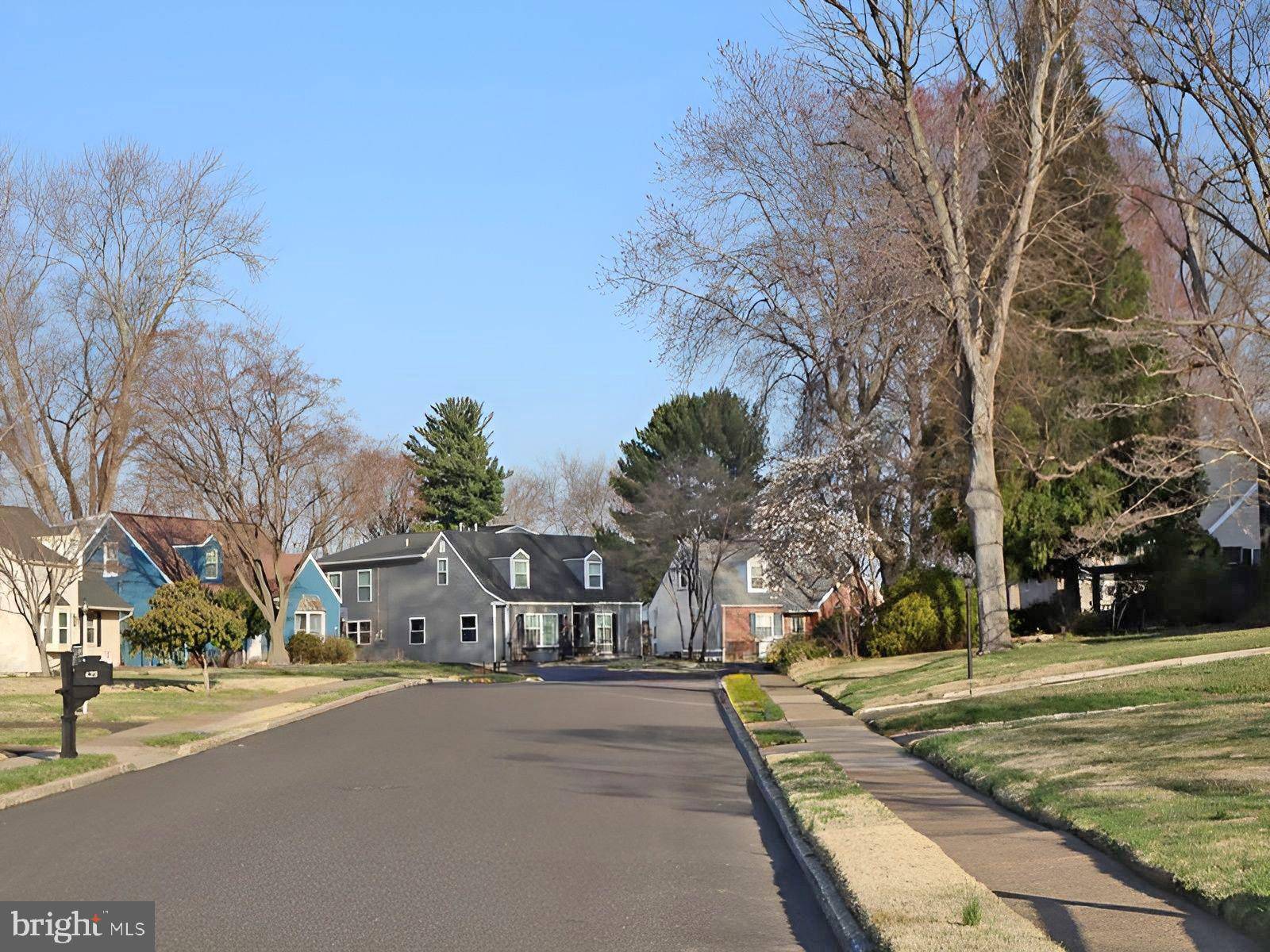 Hatboro, PA 19040,436 MANOR RD