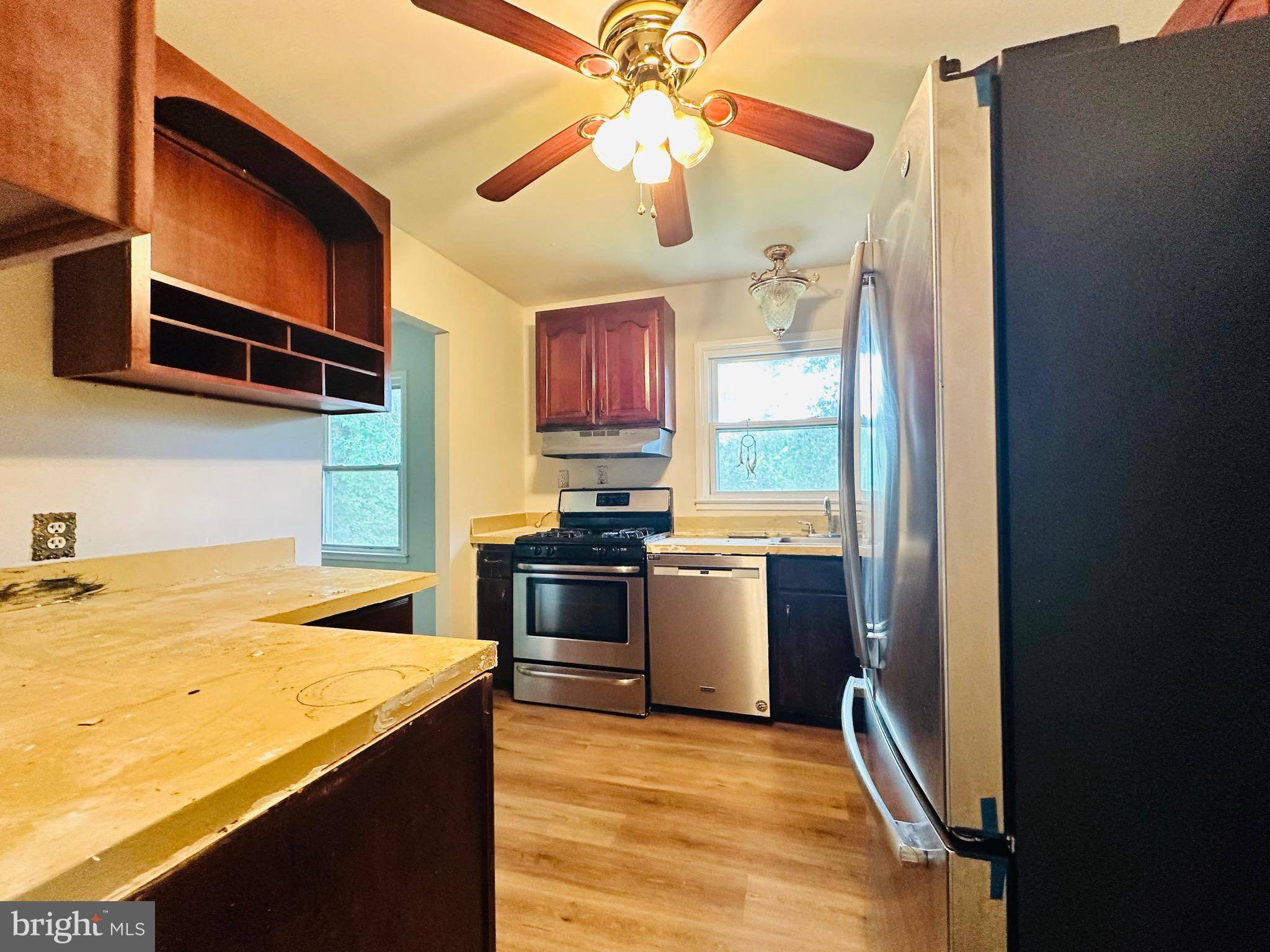 Waldorf, MD 20602,7 MOONCOIN CIR