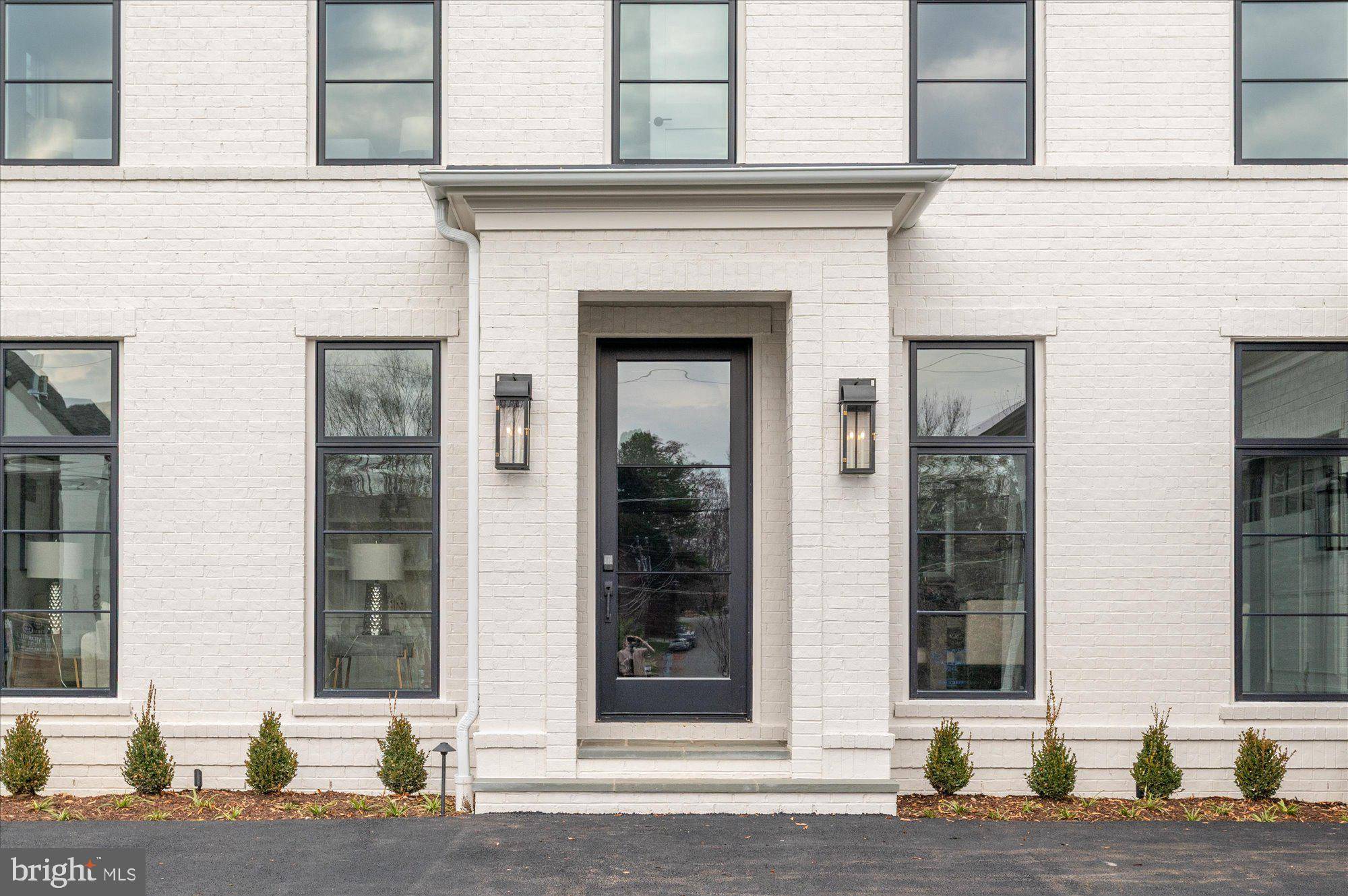 Mclean, VA 22101,5908 CALLA DR