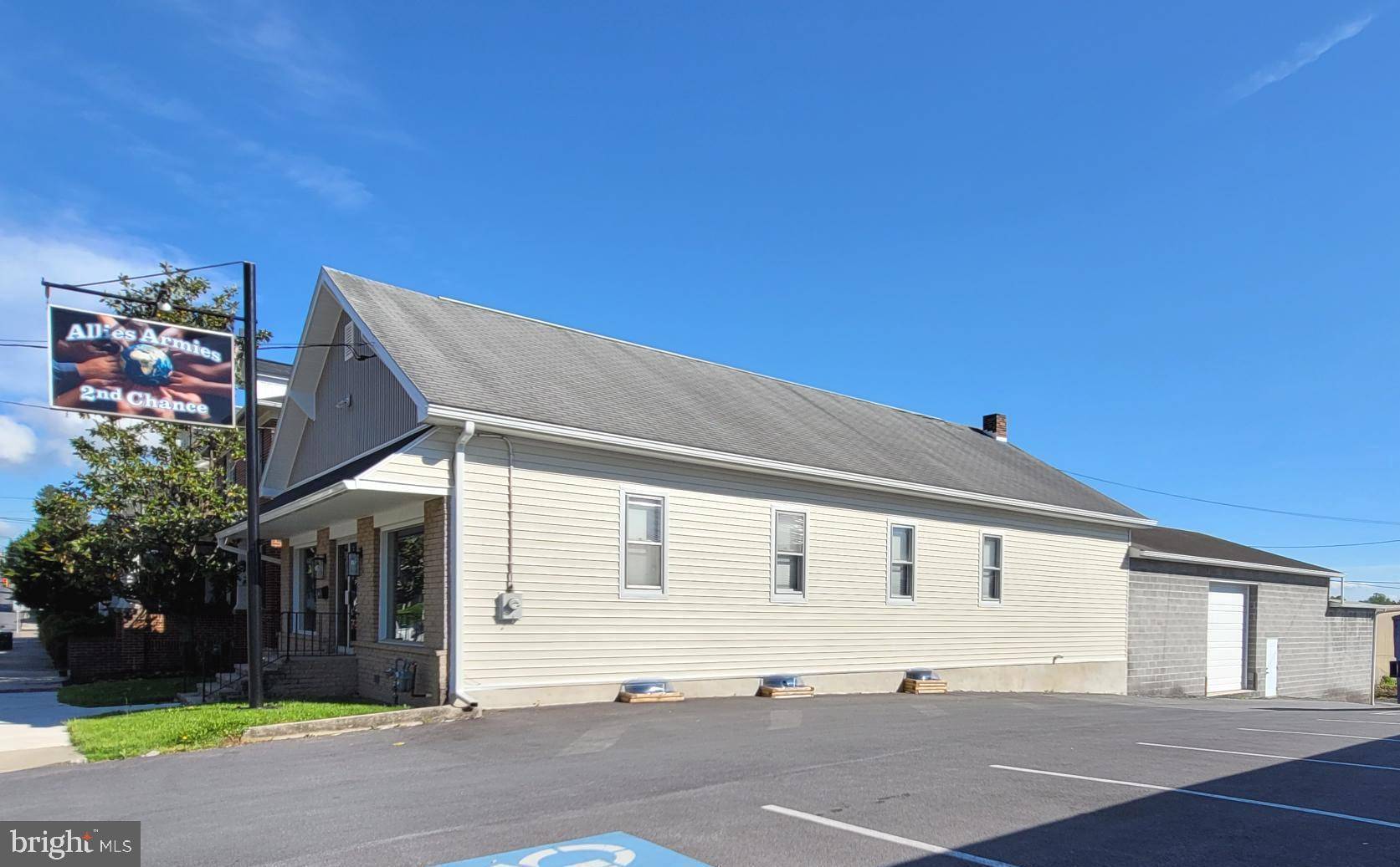 Waynesboro, PA 17268,128 W THIRD ST