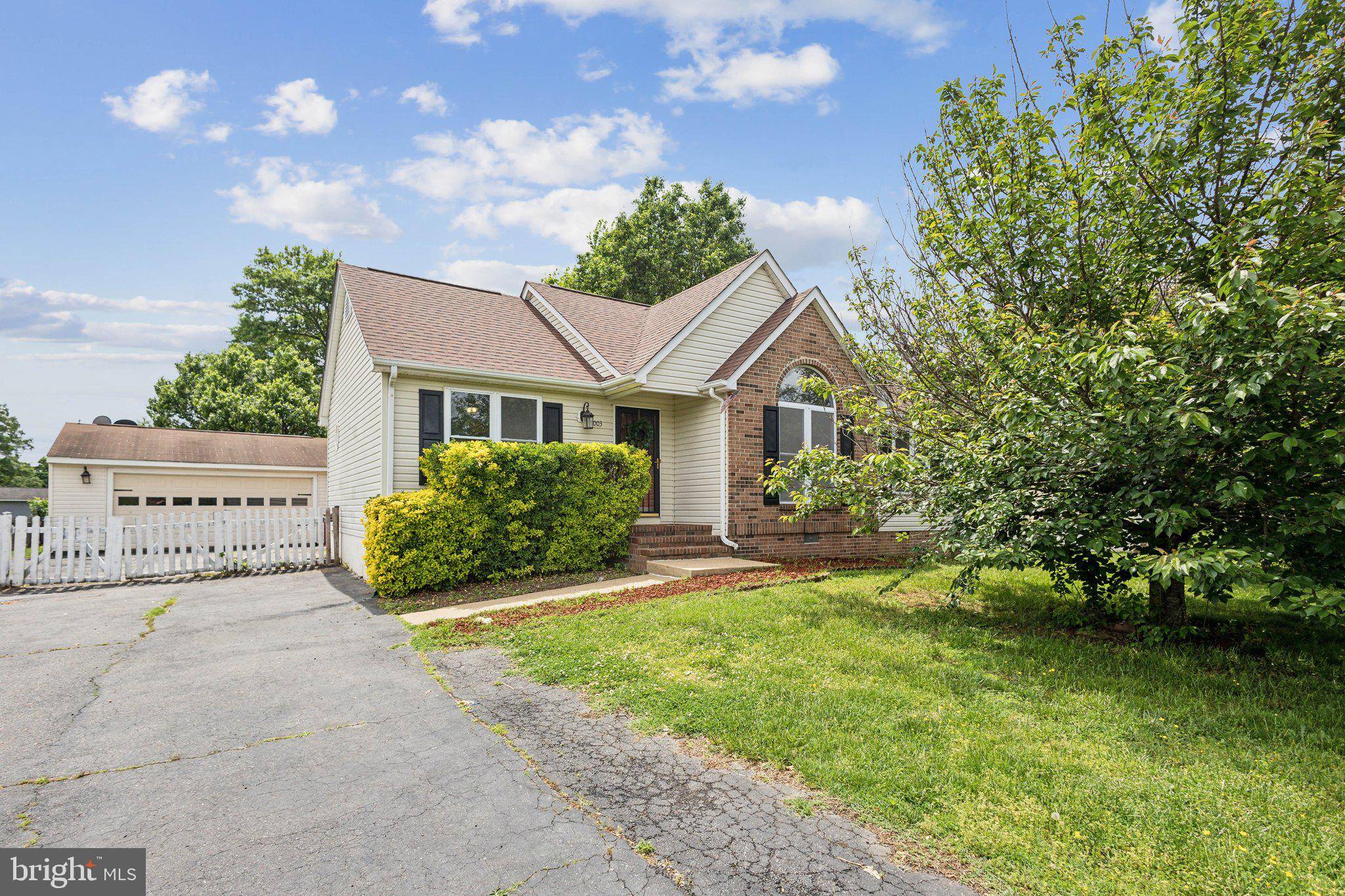 Fredericksburg, VA 22407,5003 NORRIS DR