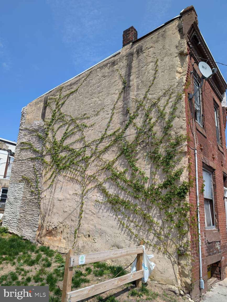 Philadelphia, PA 19132,2851 W OAKDALE ST