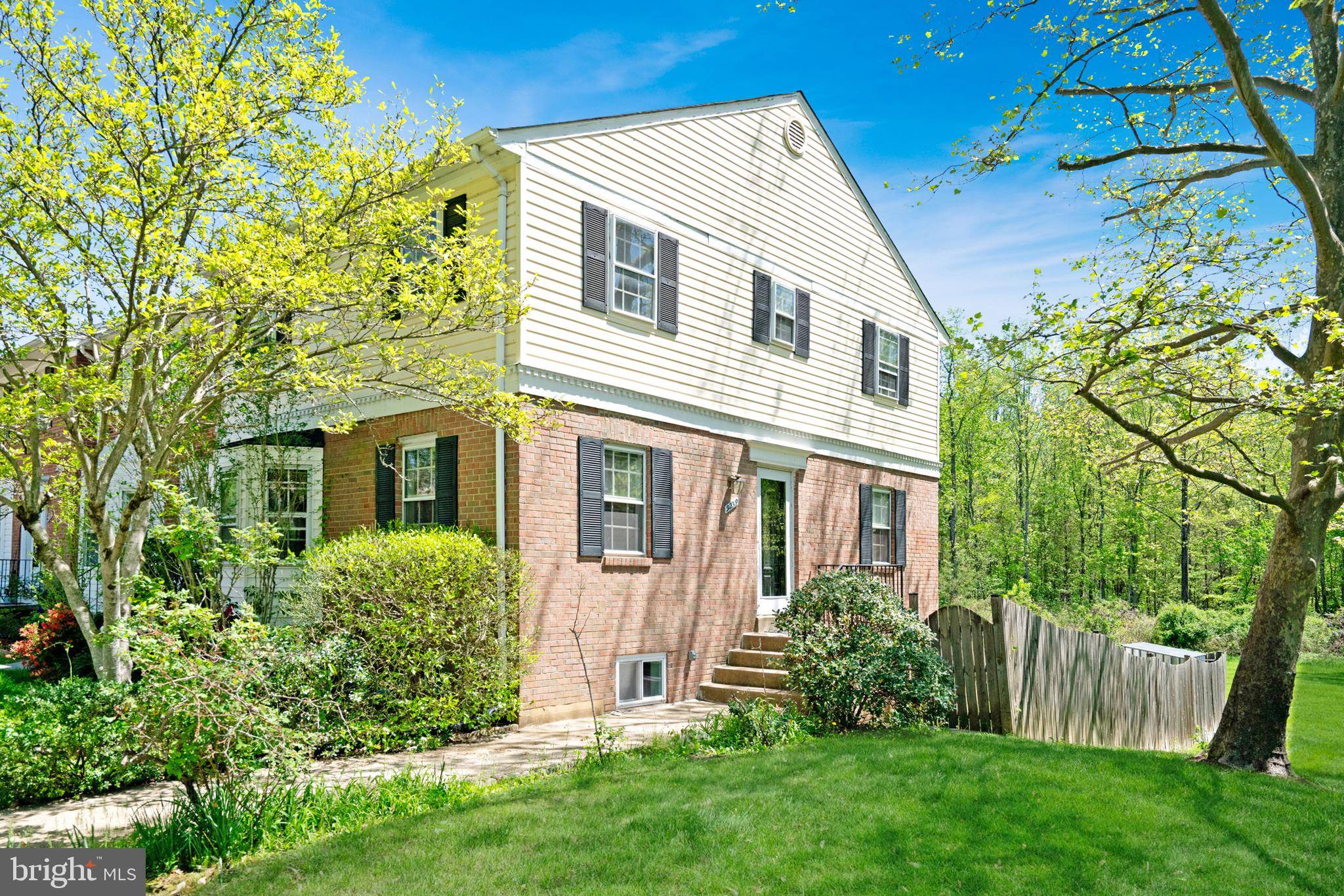 Burke, VA 22015,9239 SAND CREEK CT