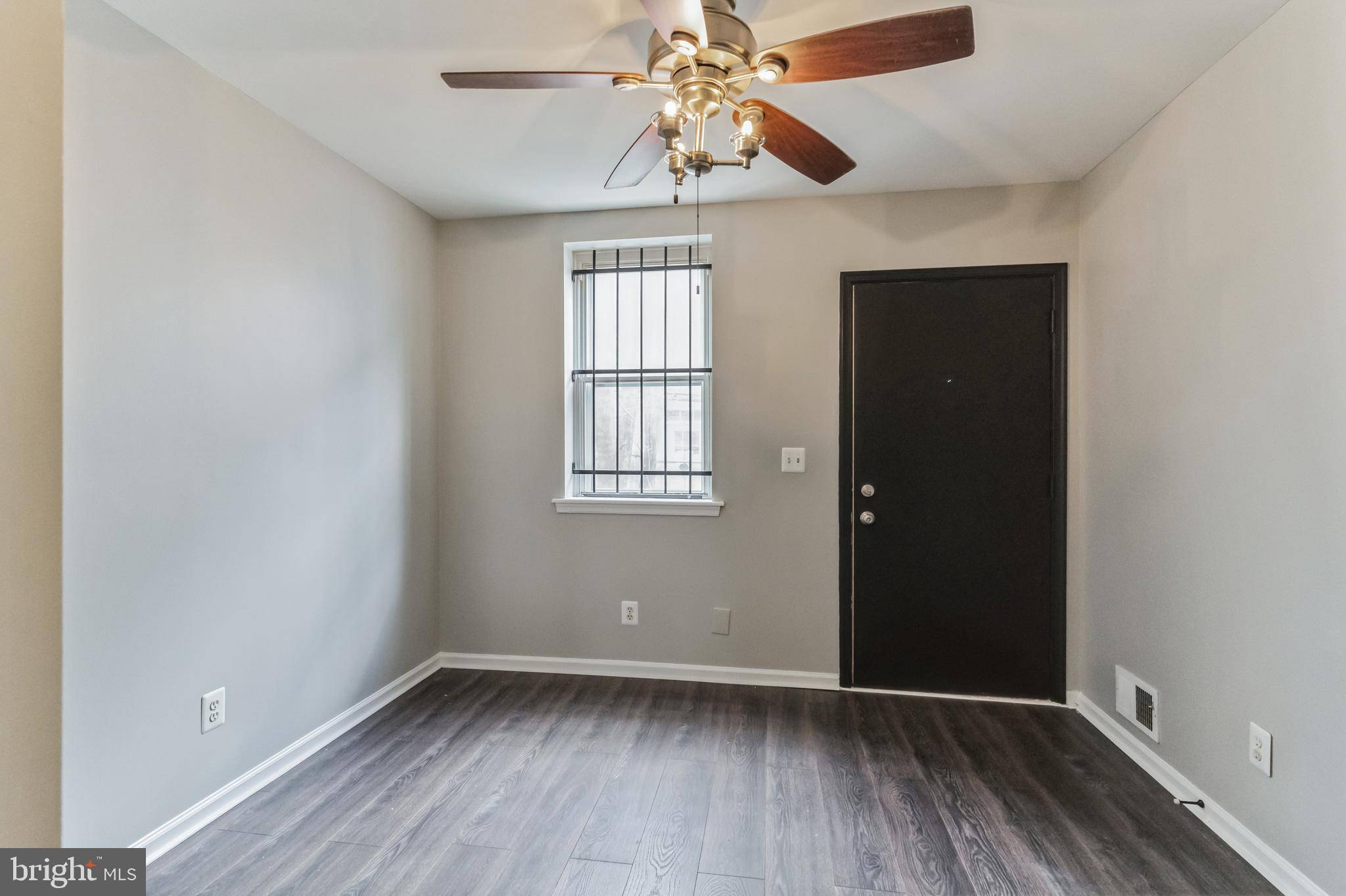 Philadelphia, PA 19146,1902 CARPENTER ST