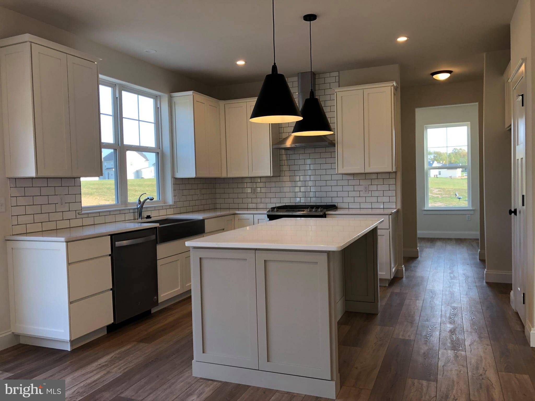 Easton, PA 18042,65 ISLAND CT