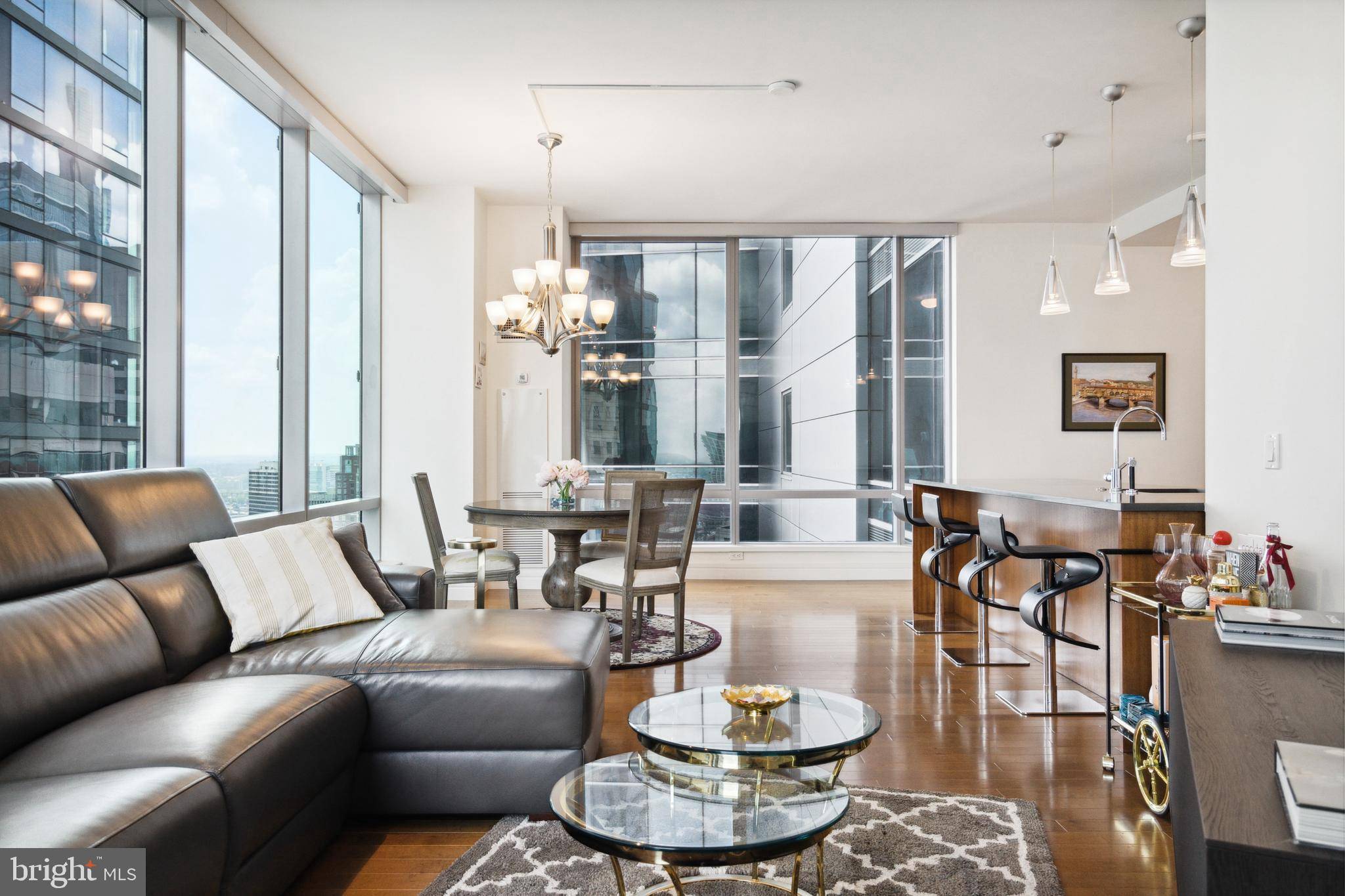 Philadelphia, PA 19102,1414 S PENN SQ #39A