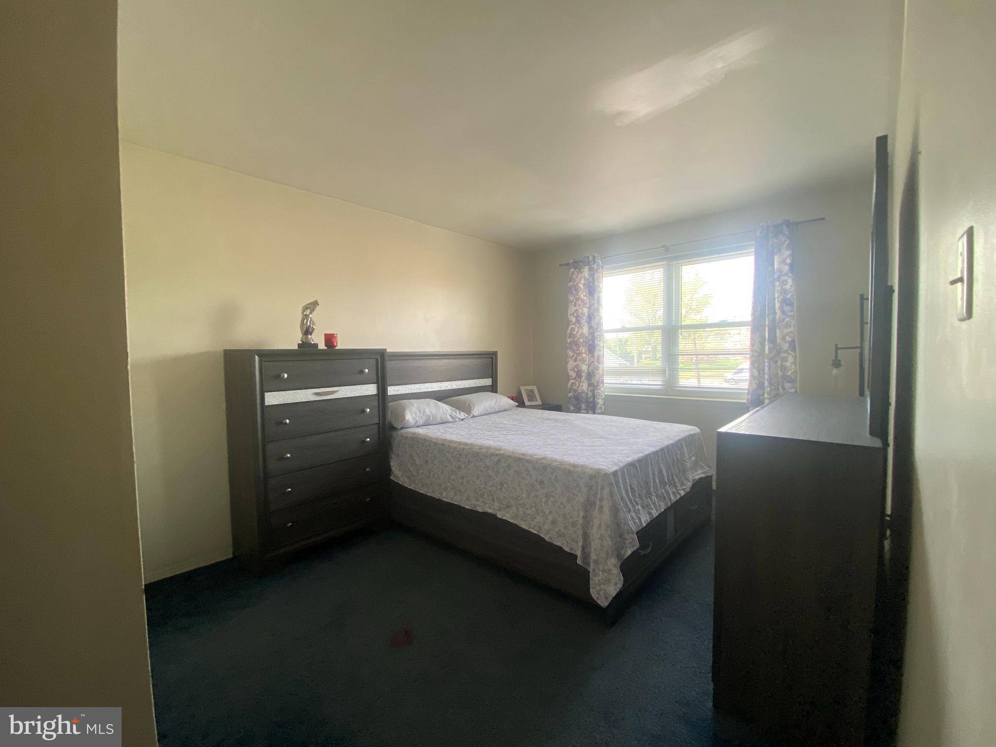 Philadelphia, PA 19136,8716 COTTAGE ST