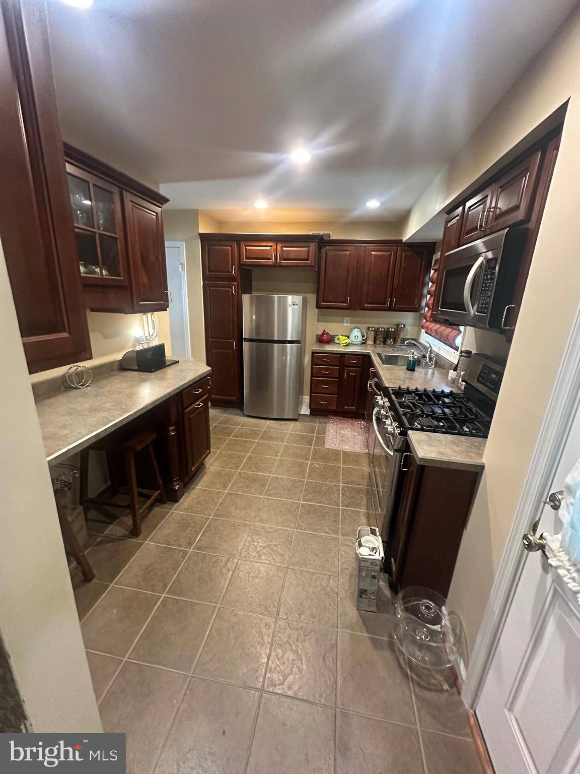 Oxon Hill, MD 20745,5604 DUNDALK DR