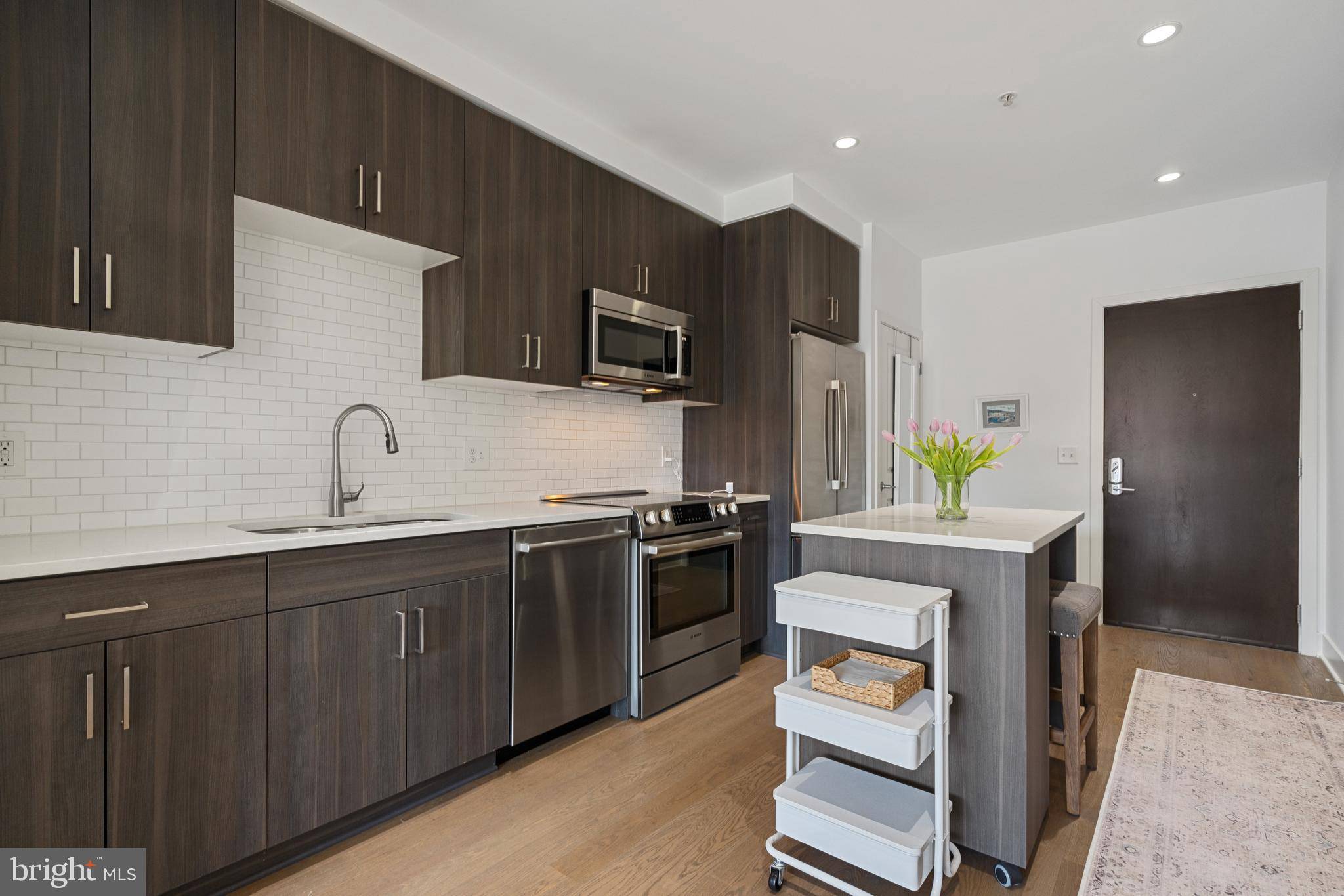 Washington, DC 20009,2550 17TH ST NW #401