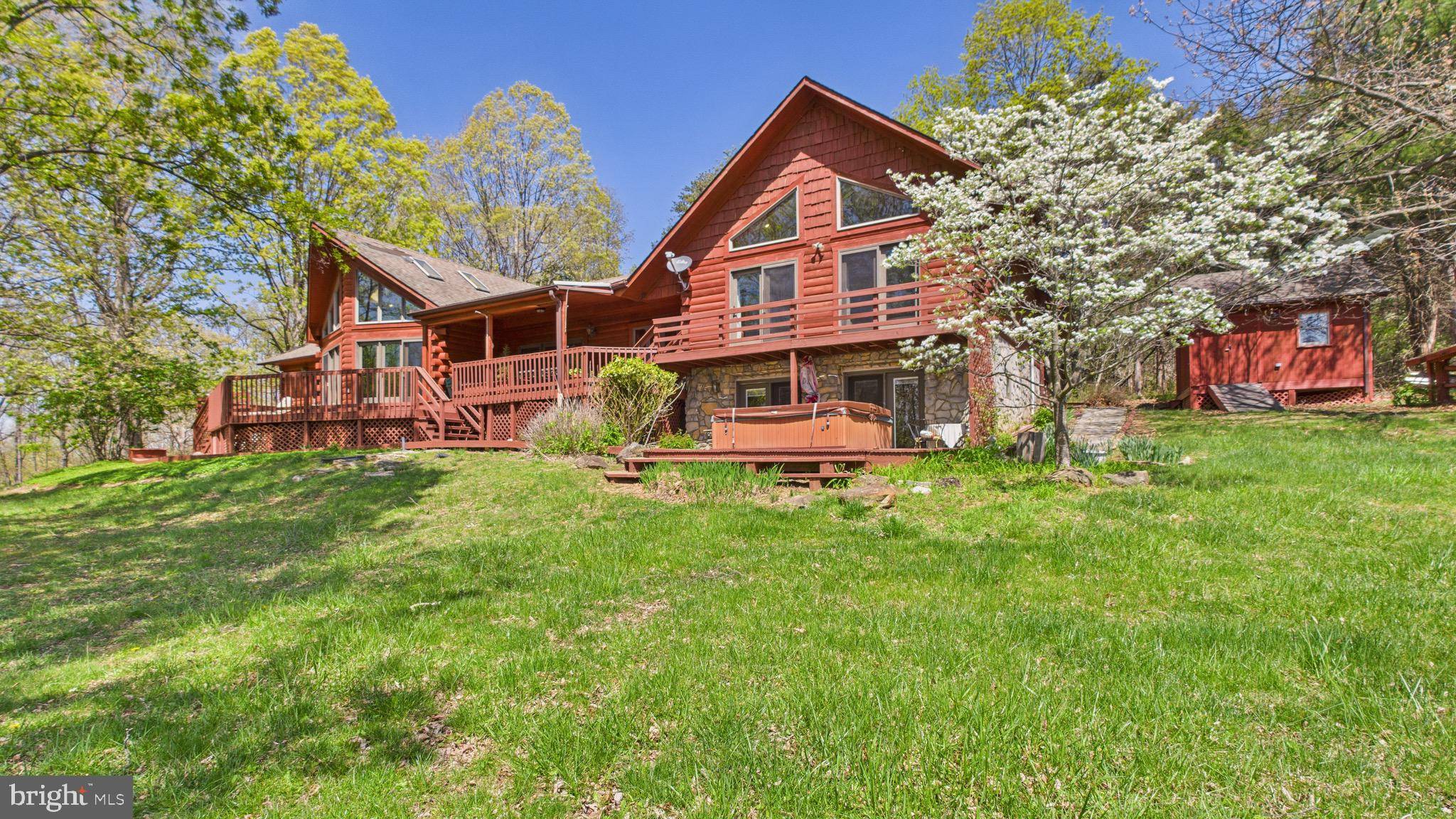 Luray, VA 22835,974 CROSS MOUNTAIN RD