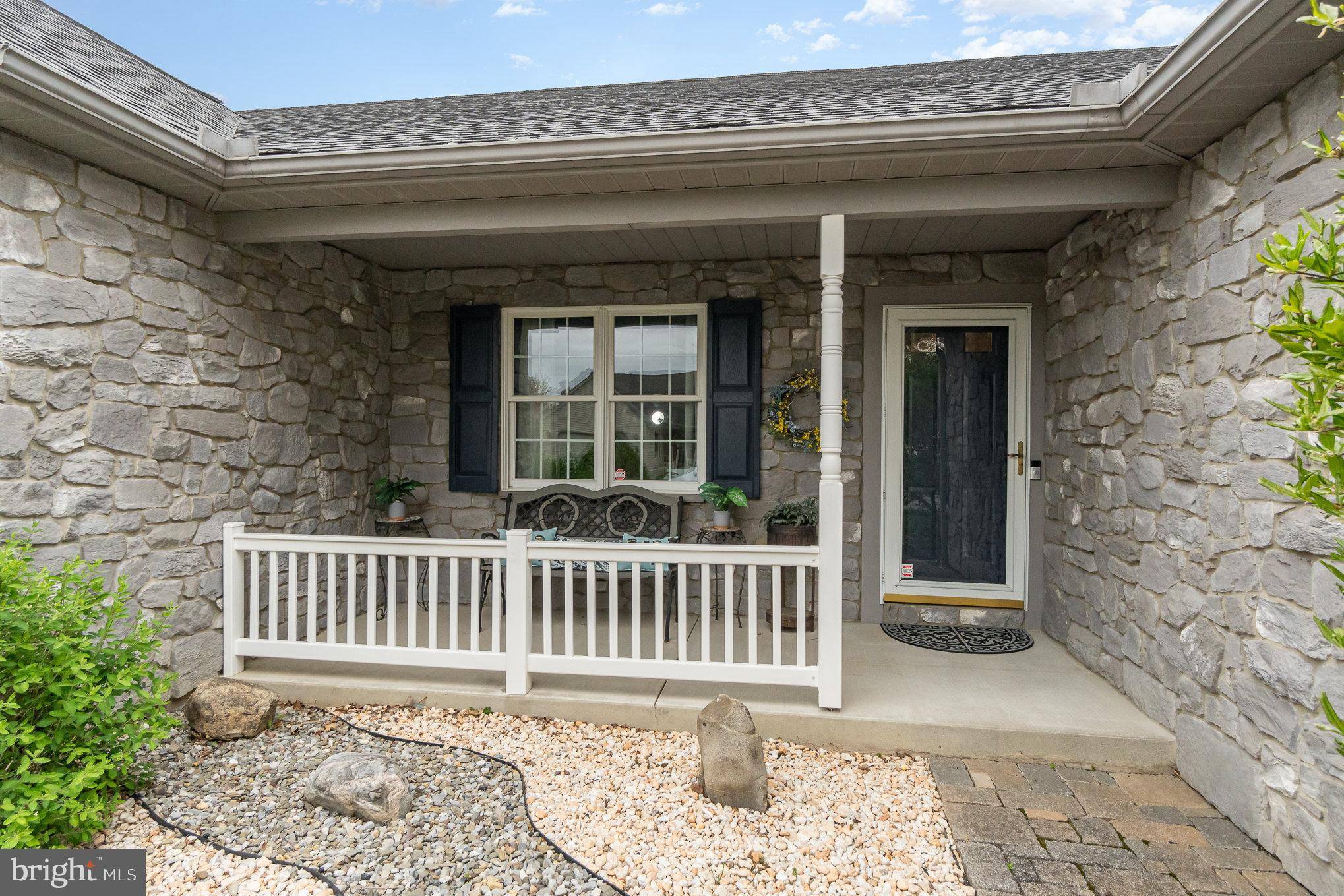 Myerstown, PA 17067,35 SCENIC DR
