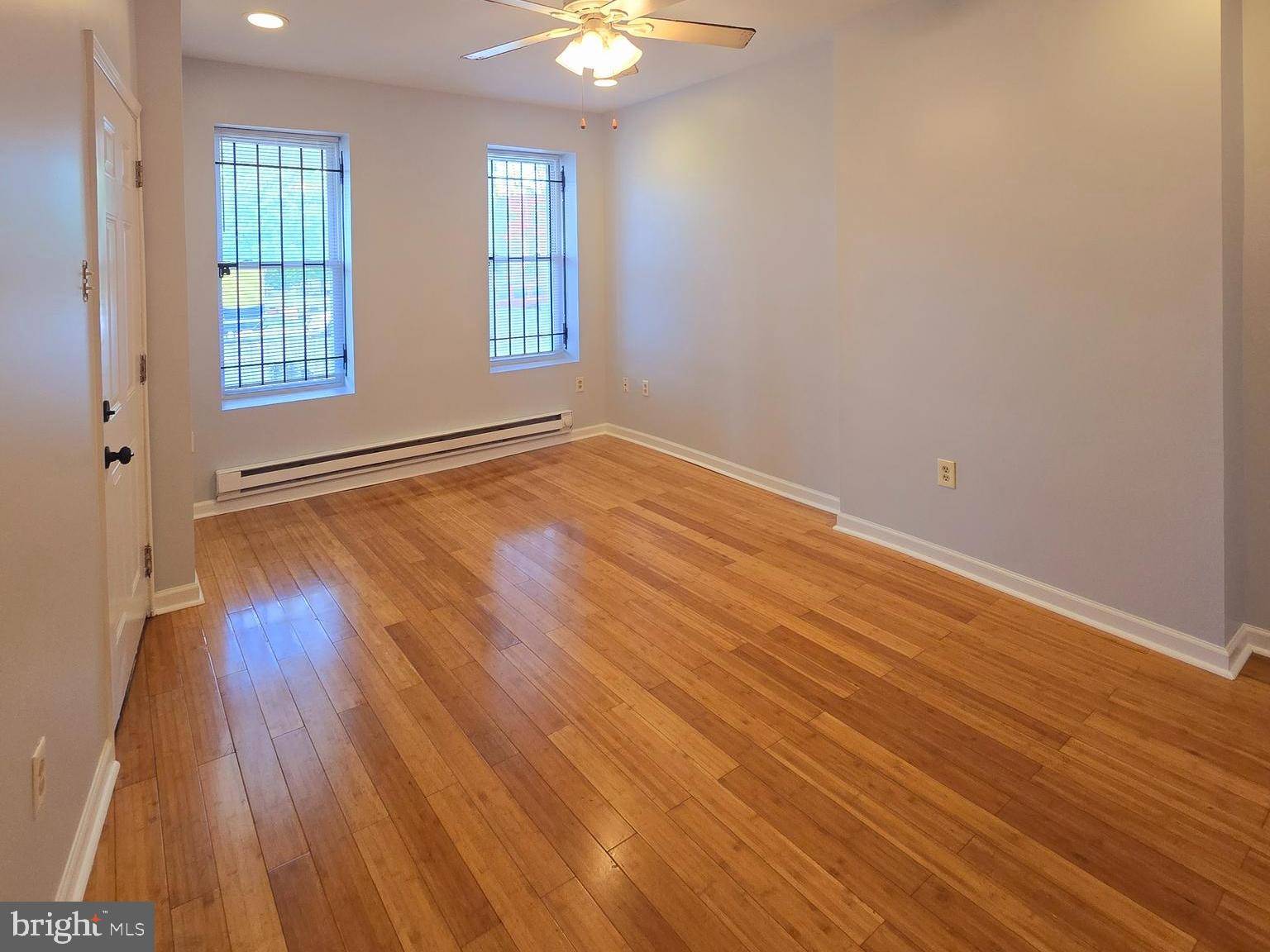 Philadelphia, PA 19139,6037 VINE ST #1