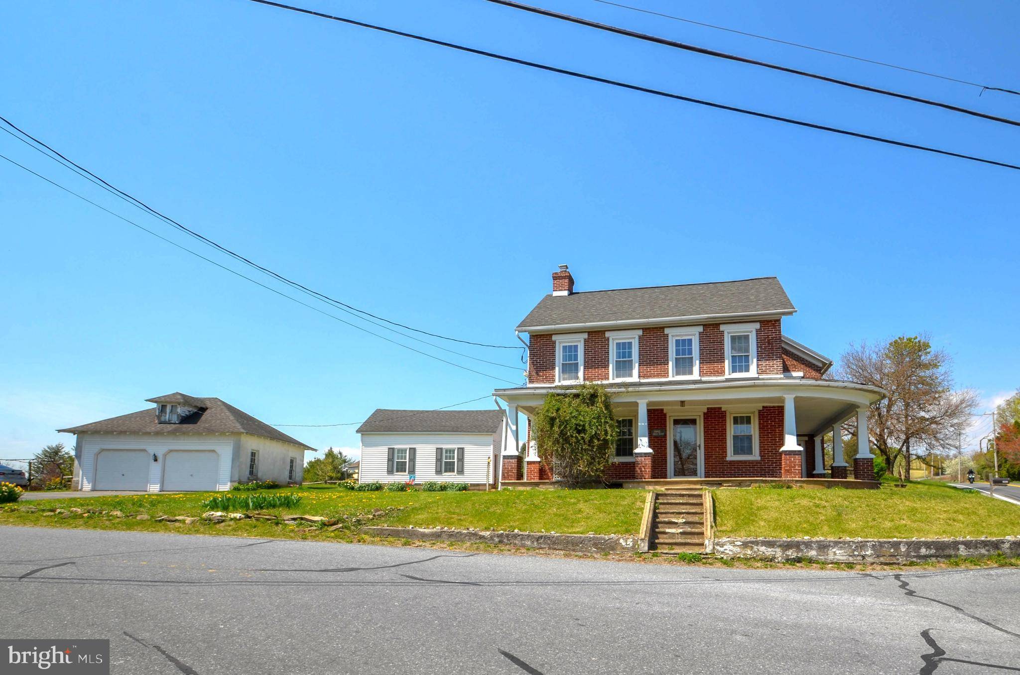 Slatington, PA 18080,2902 OLD POST RD