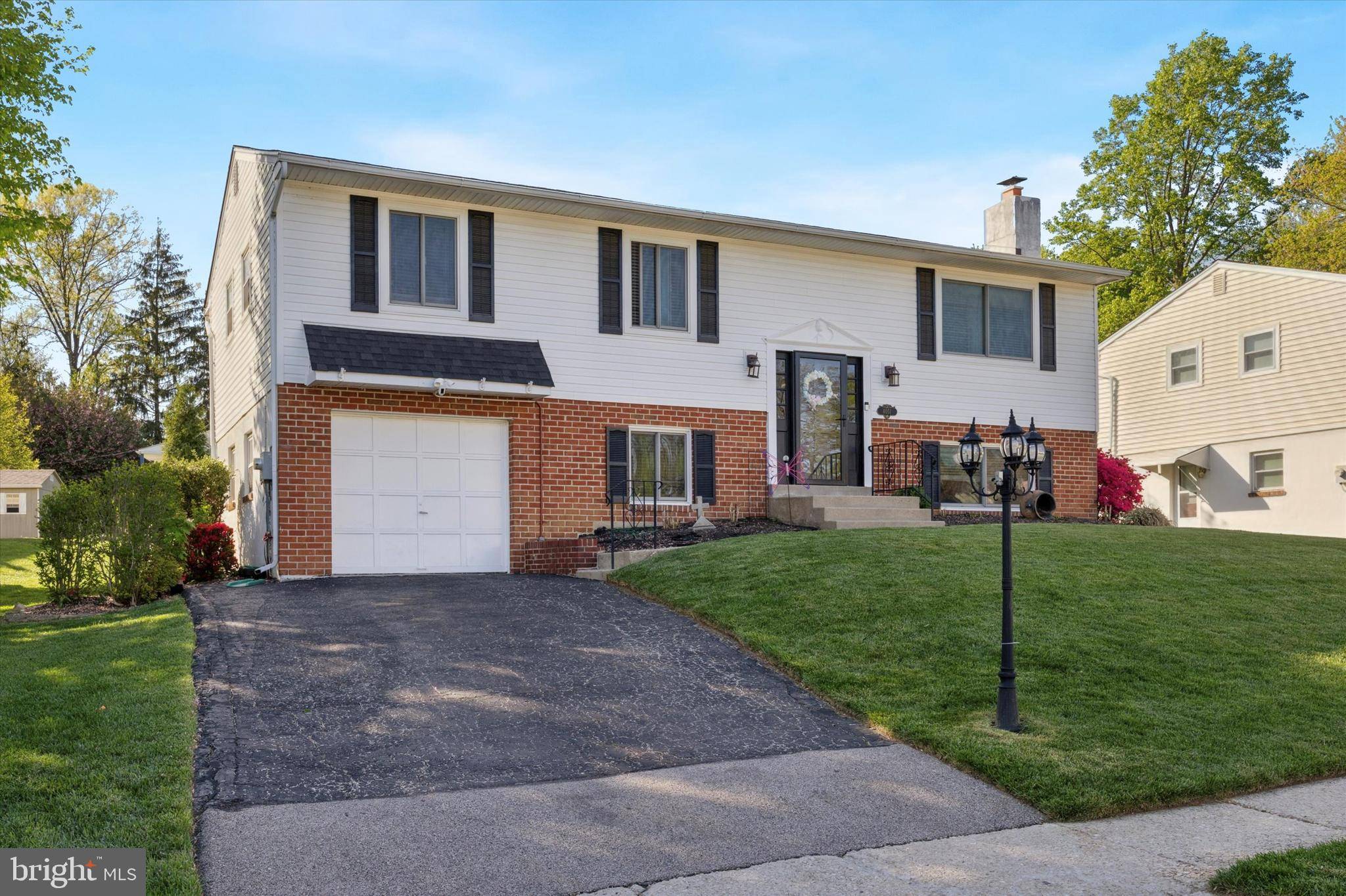 Lafayette Hill, PA 19444,4051 CENTER AVE