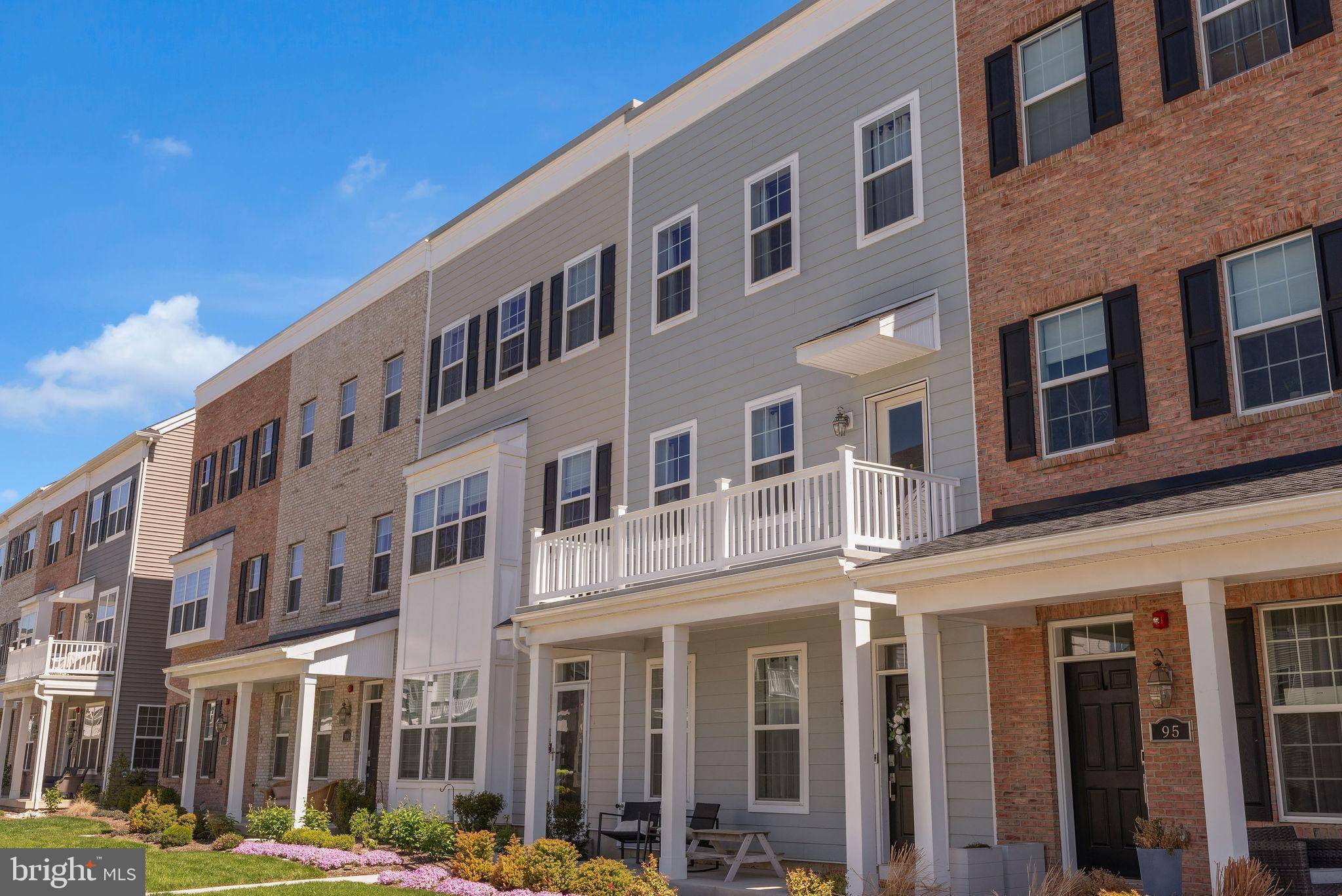 Bensalem, PA 19020,97 WATERSIDE MEWS