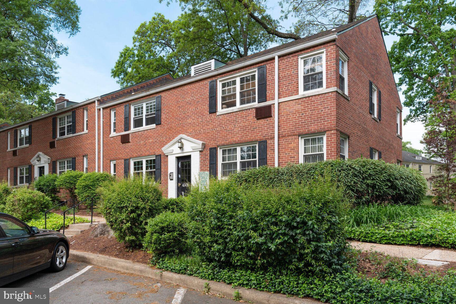 Arlington, VA 22203,4305 2ND RD N #43052