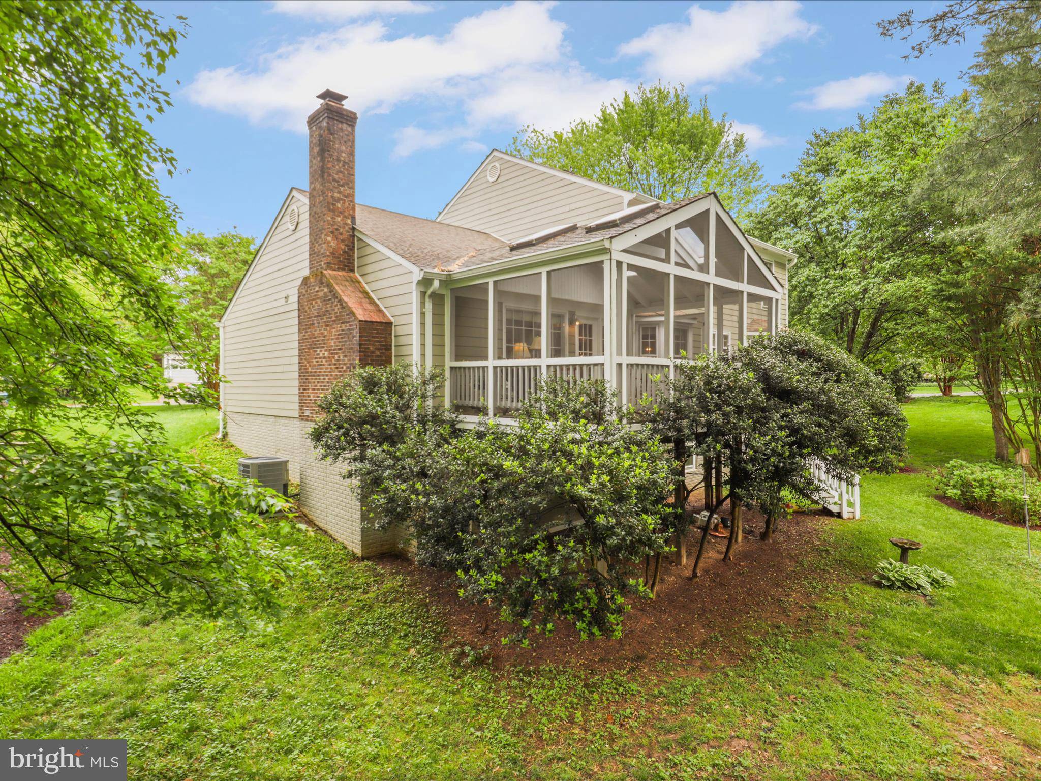 Reston, VA 20194,1612 AUTUMNWOOD DR