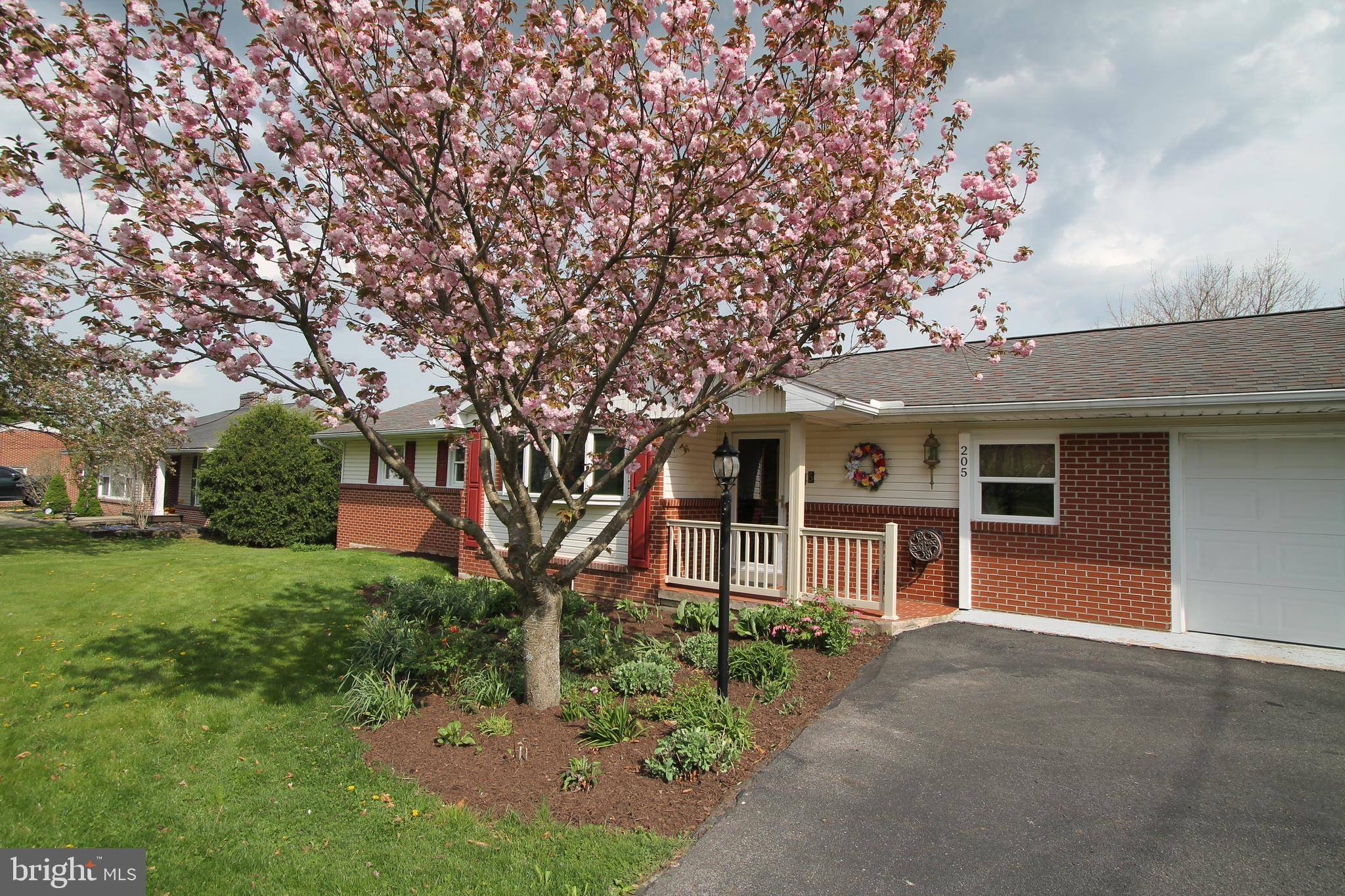 Millheim, PA 16854,205 E MAIN ST