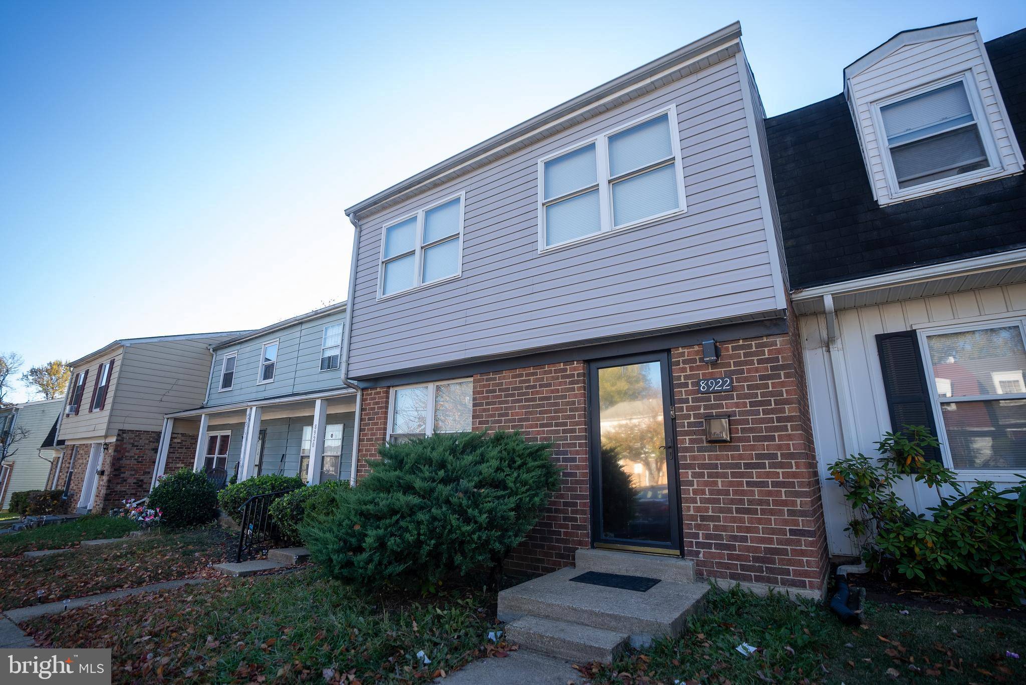 Landover, MD 20785,8922 CONGRESS PL