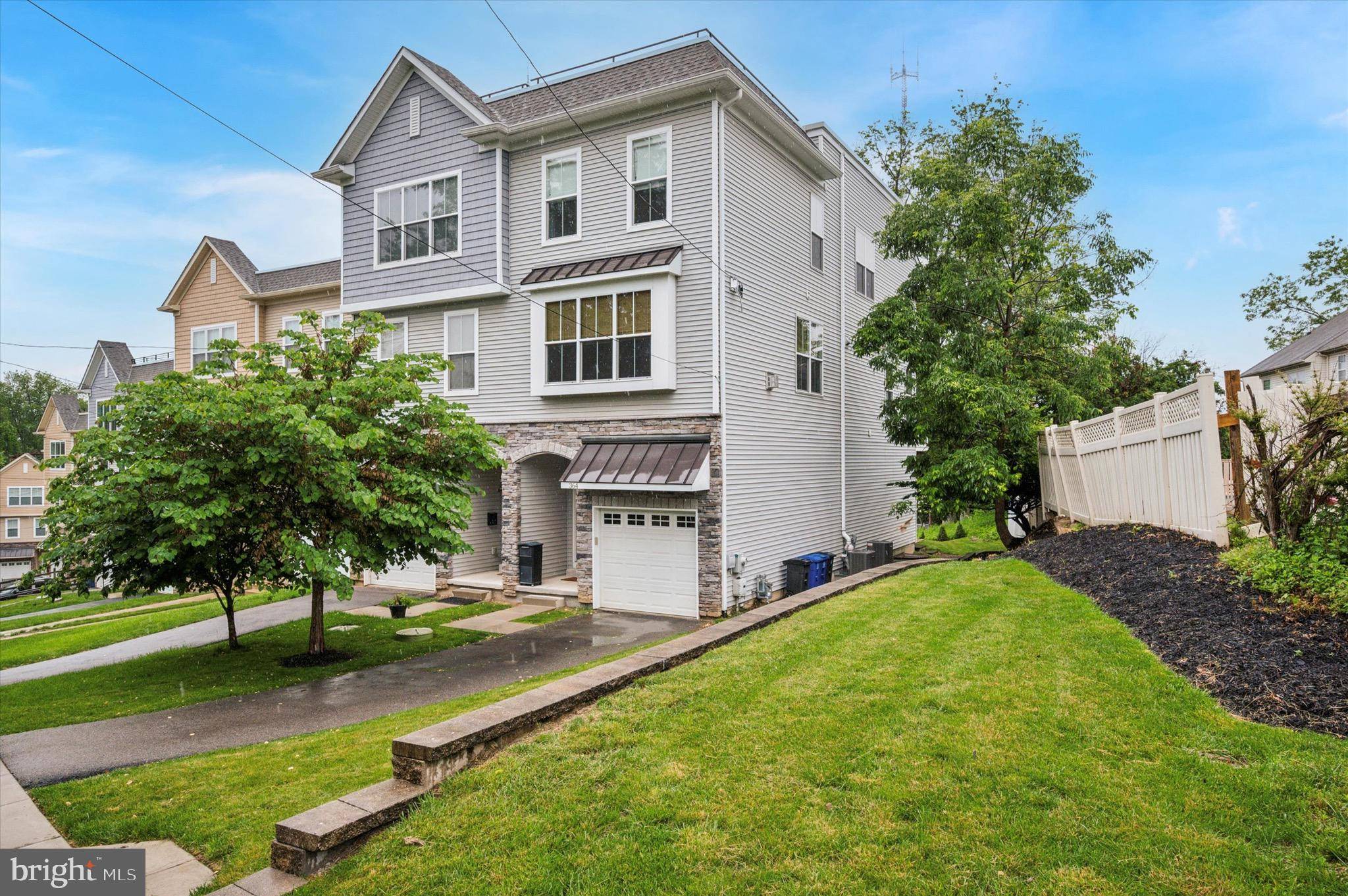 Philadelphia, PA 19128,364 CINNAMINSON ST