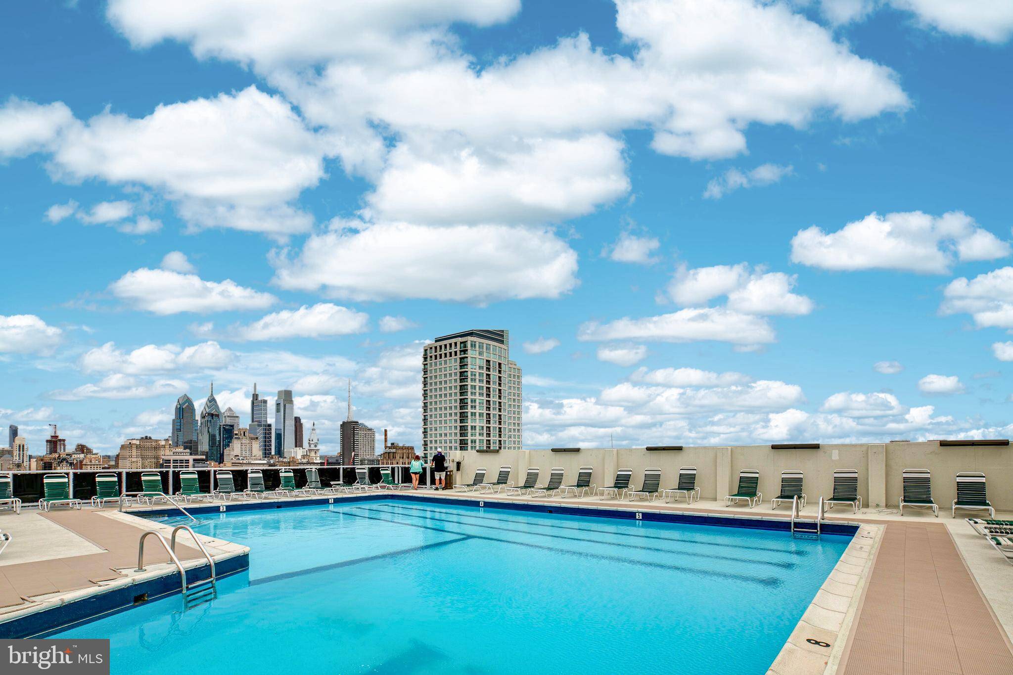Philadelphia, PA 19106,604-36 S WASHINGTON SQ #913