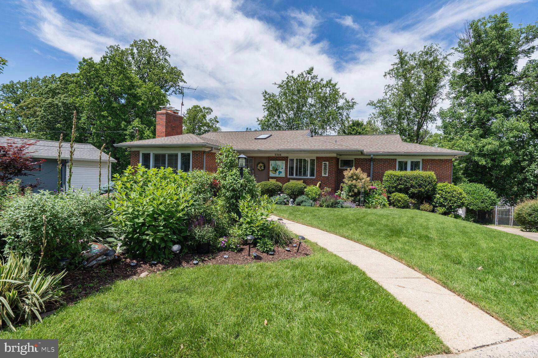 Chevy Chase, MD 20815,3305 SHIRLEY LN