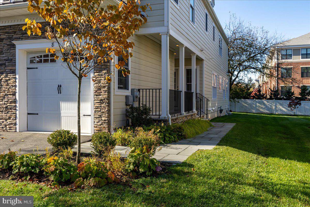 Princeton, NJ 08540,8 HARRIS RD