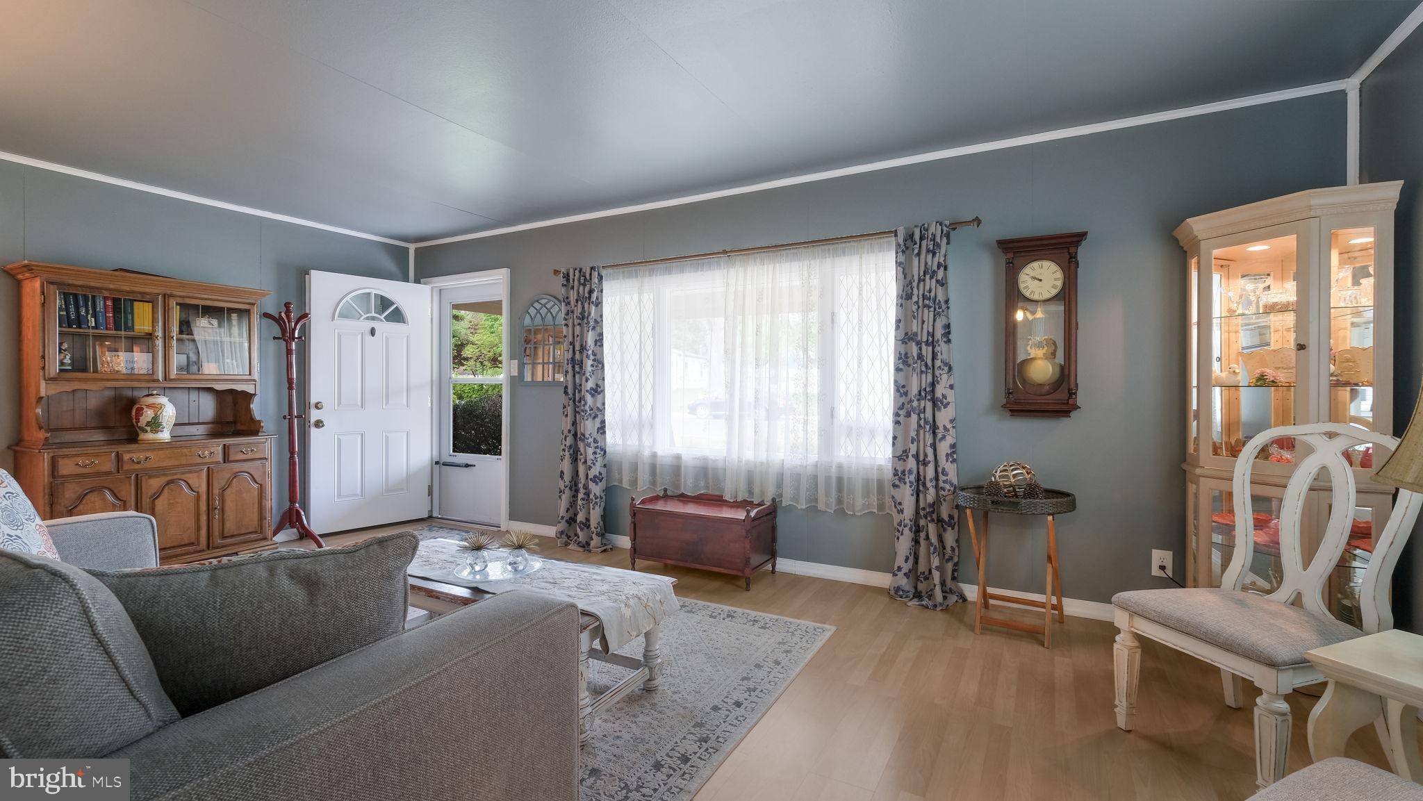 Fairless Hills, PA 19030,712 AUSTIN DR