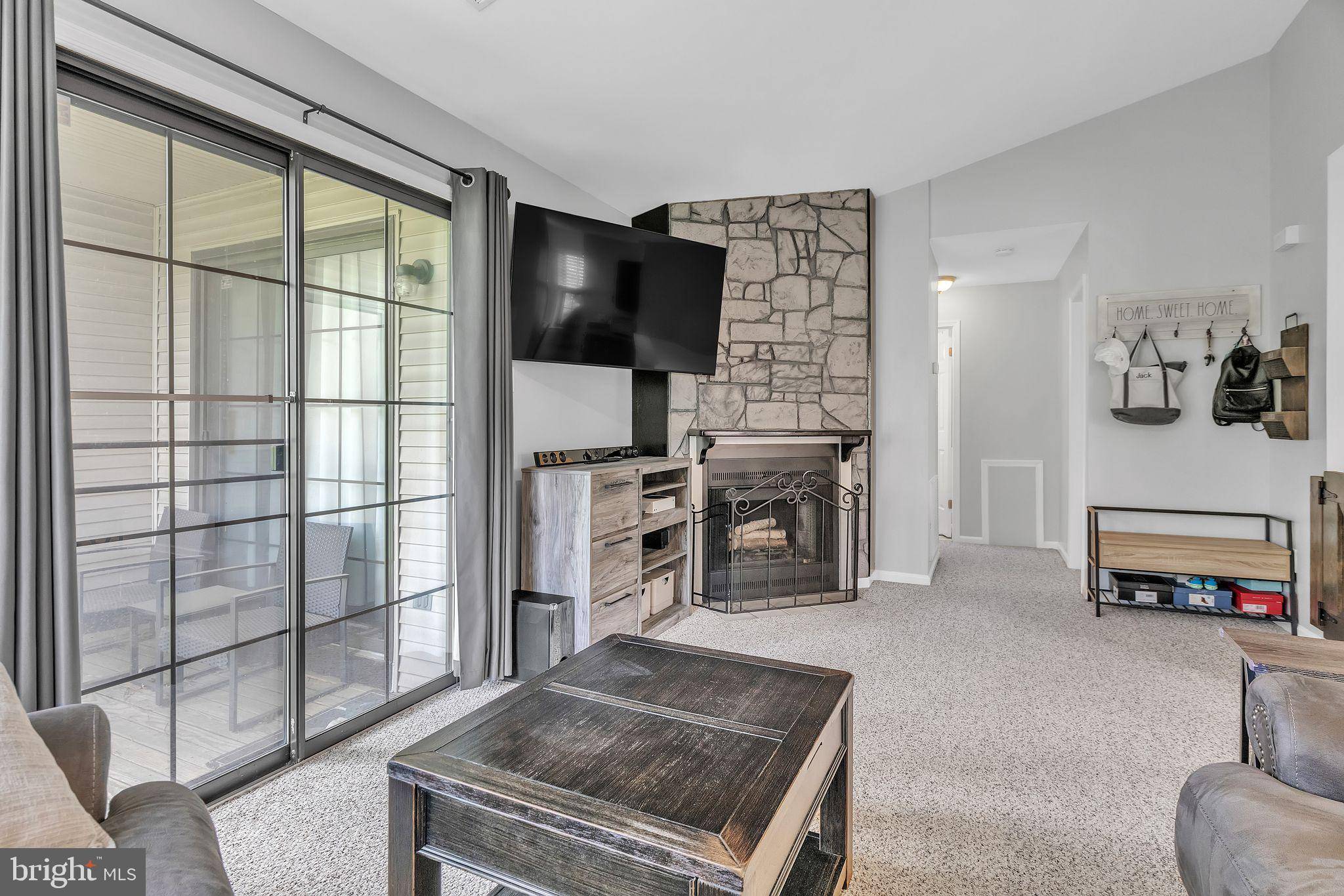 Warrington, PA 18976,22 BASSWOOD CT