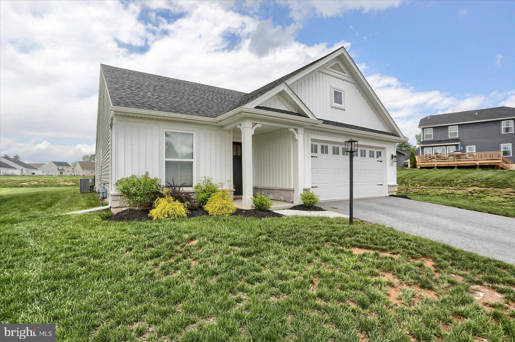Carlisle, PA 17013,2 SHILLINGTON LN