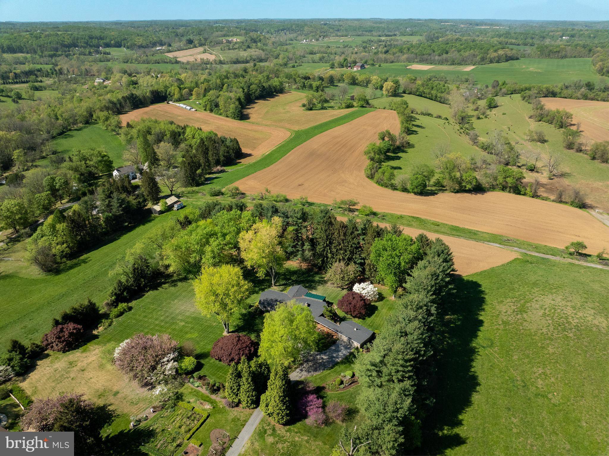 West Chester, PA 19382,372 LUCKY HILL RD
