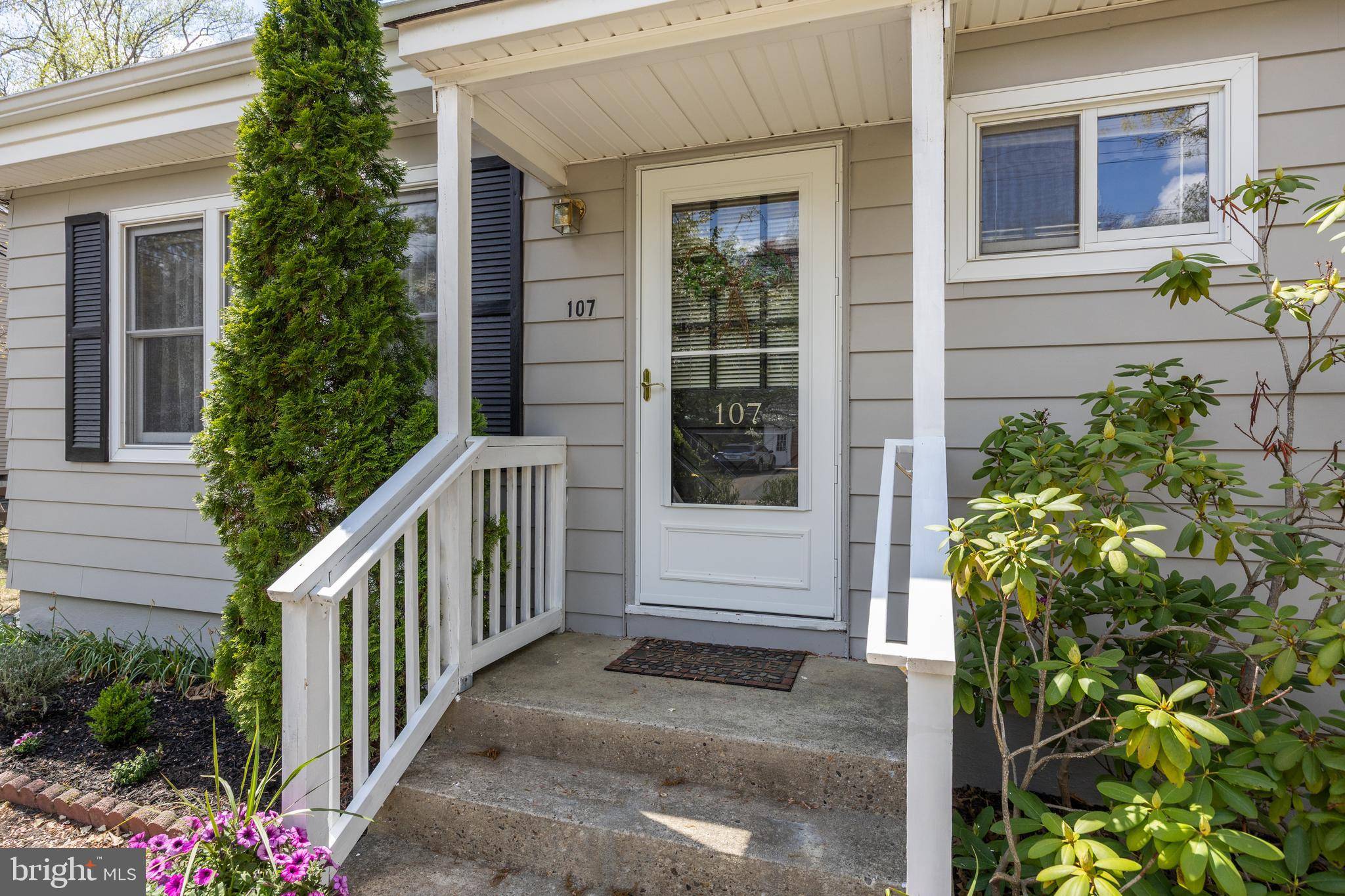 Medford, NJ 08055,107 WOODLAND AVE