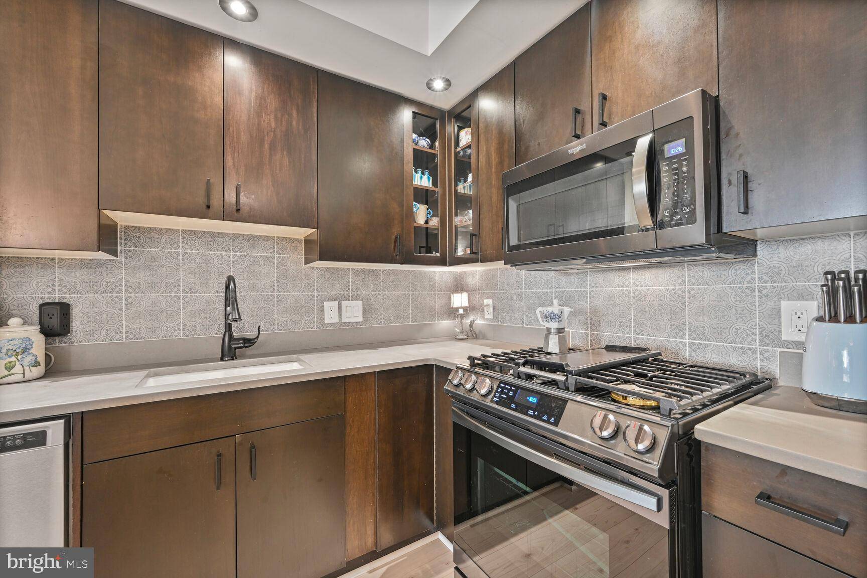 Washington, DC 20001,440 L ST NW #709