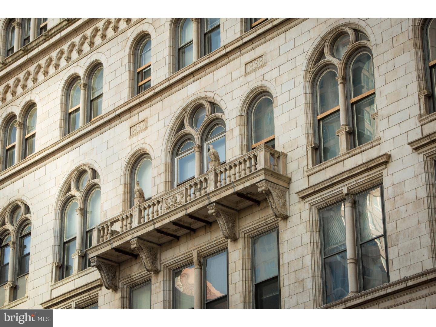 Philadelphia, PA 19106,701-1 SANSOM ST #705