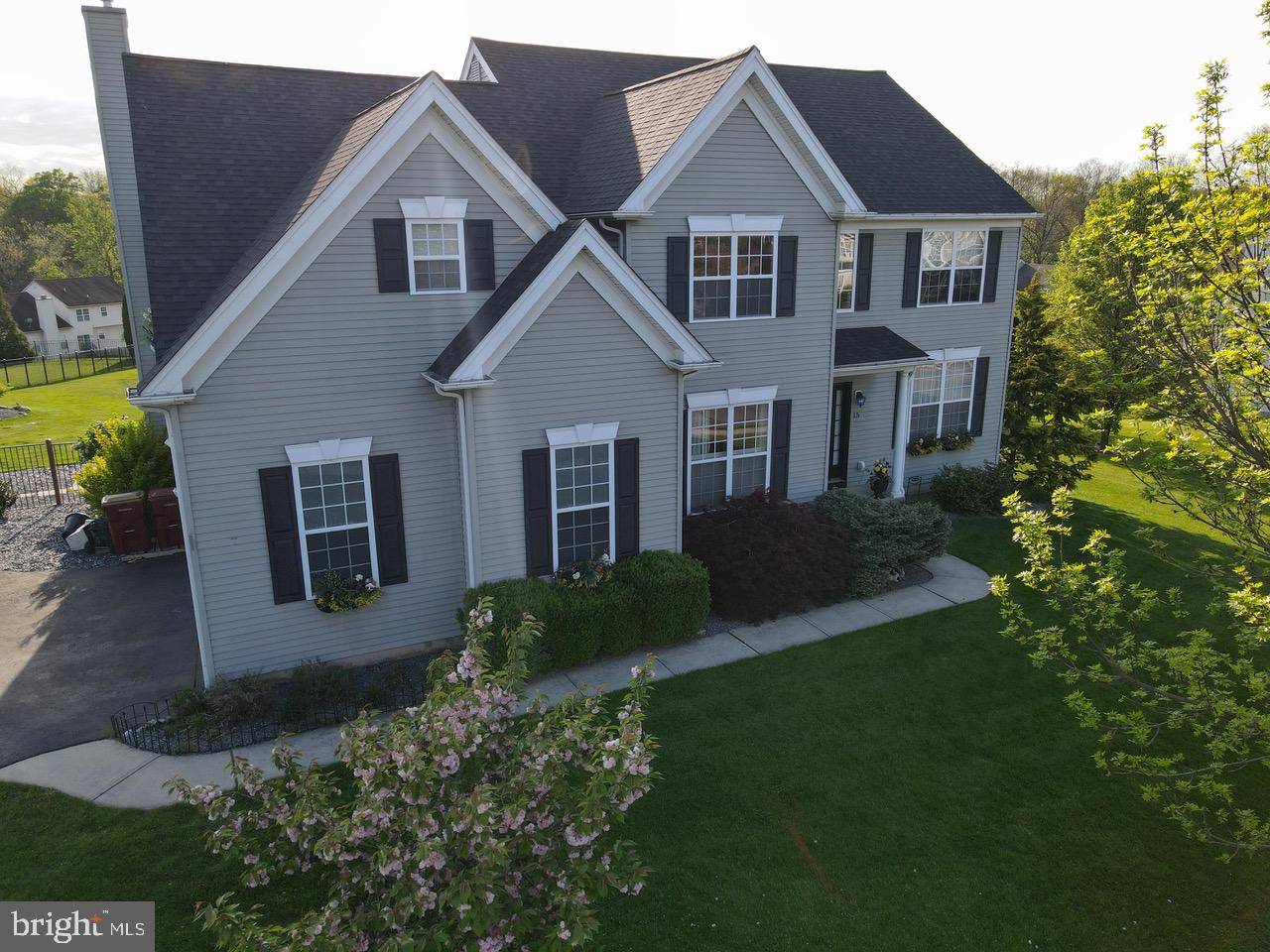 Easton, PA 18040,15 CREEK CT