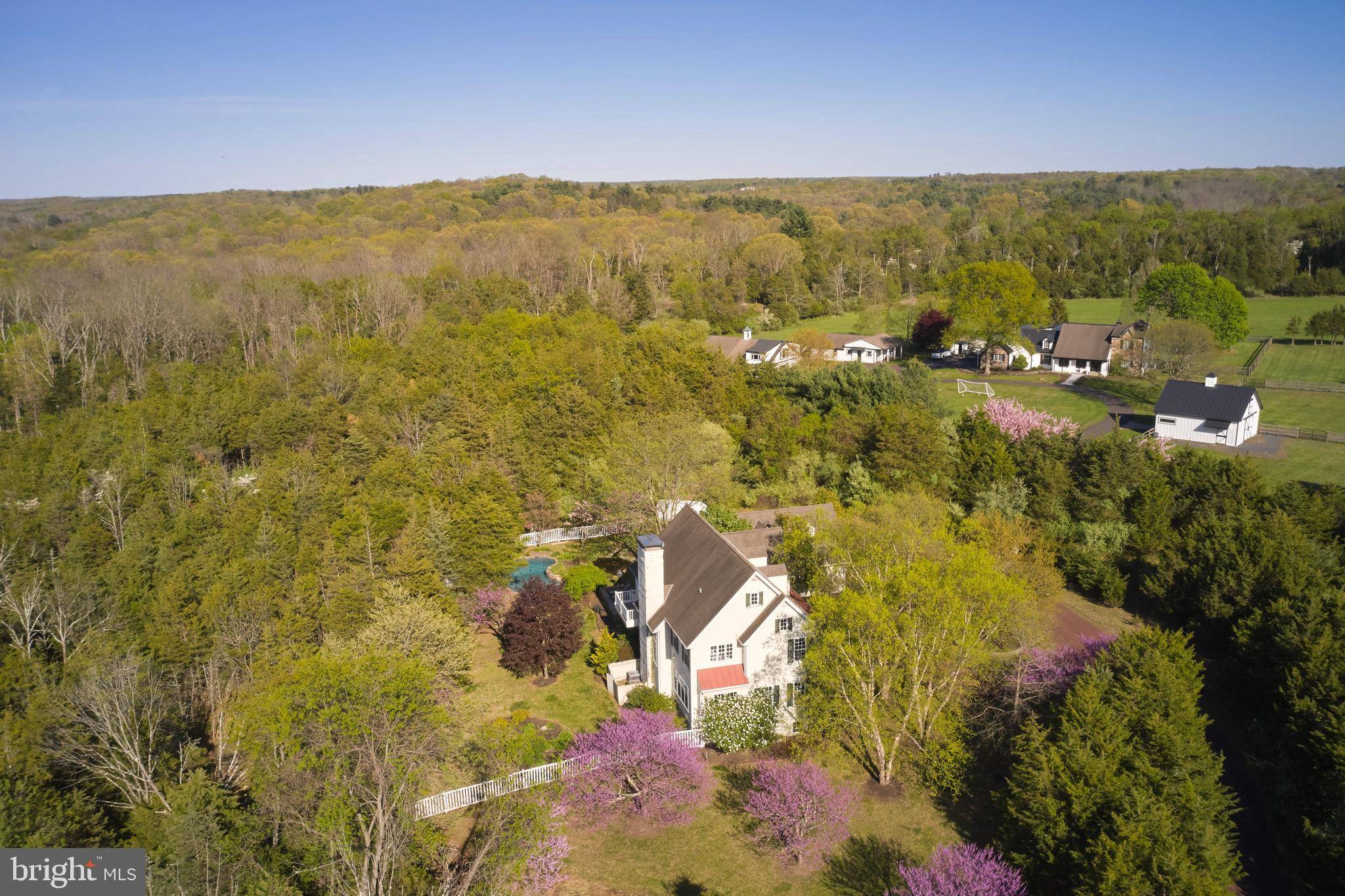 Pipersville, PA 18947,393 HOLLOW HORN RD