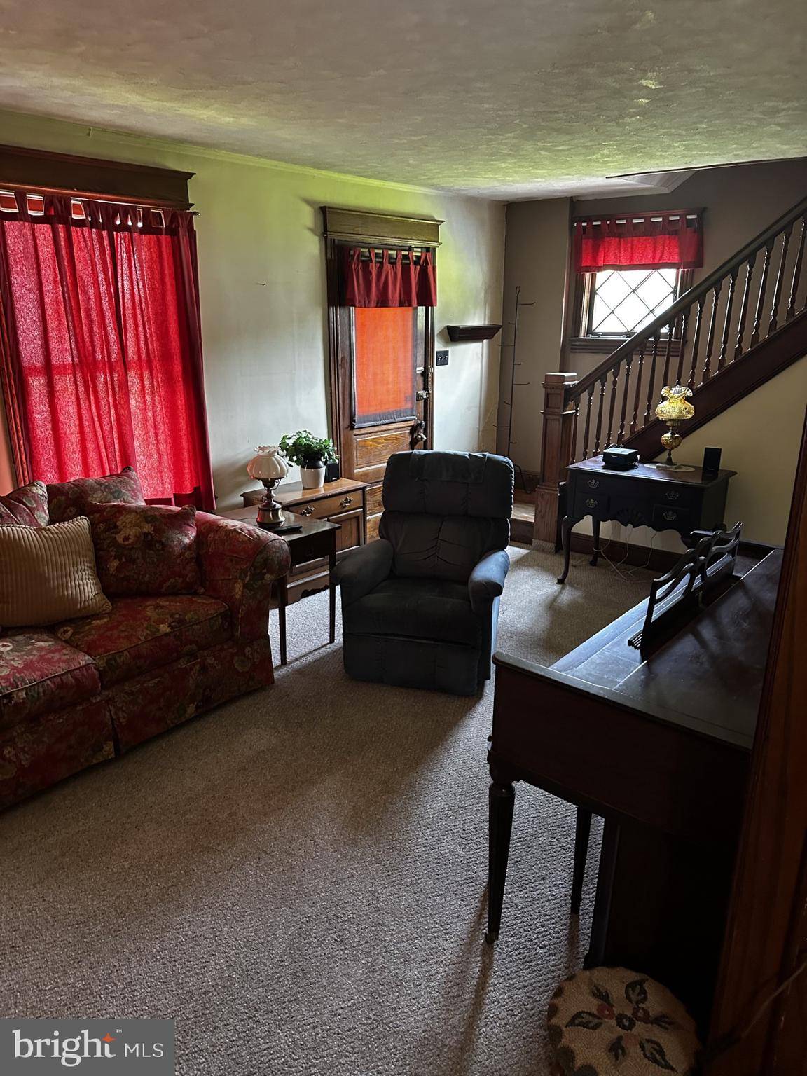 Ewing, NJ 08618,63 CARLTON AVE