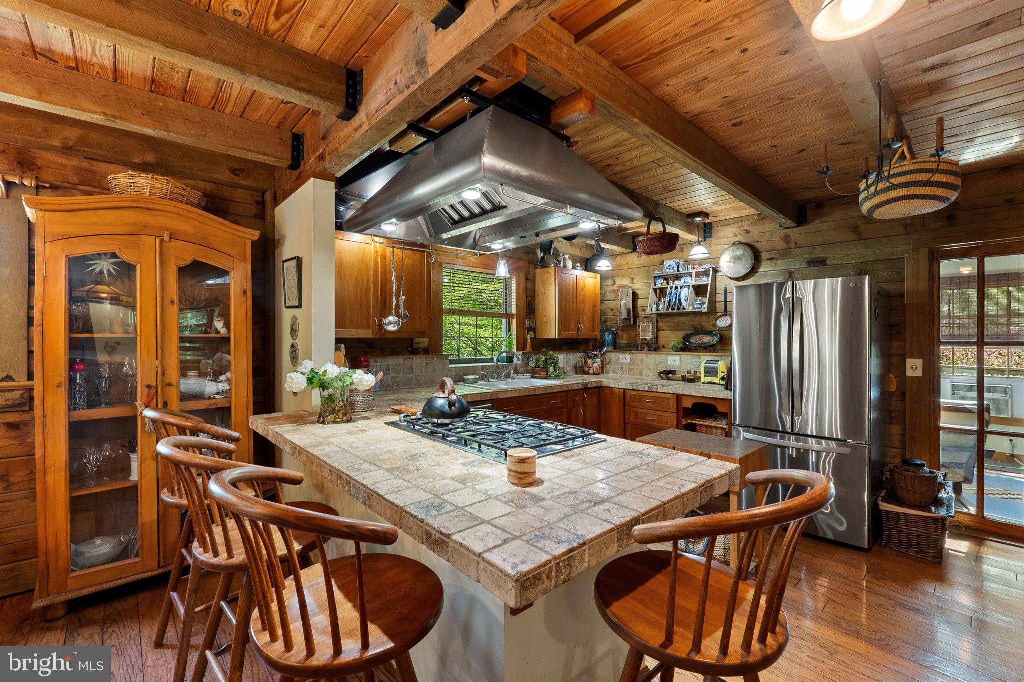 Delaplane, VA 20144,3513 COBBLER MOUNTAIN RD