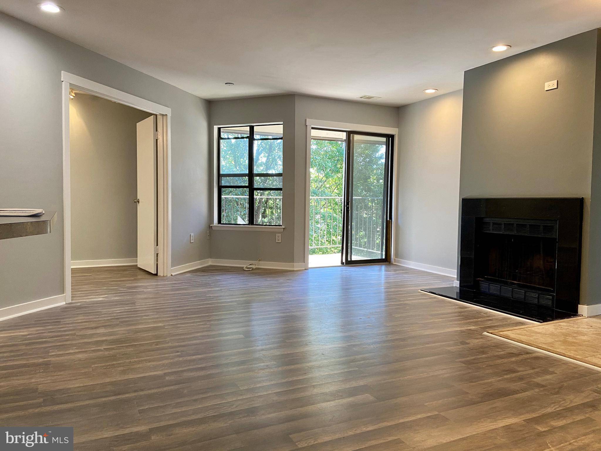 Burtonsville, MD 20866,3803 SKI LODGE DR #303