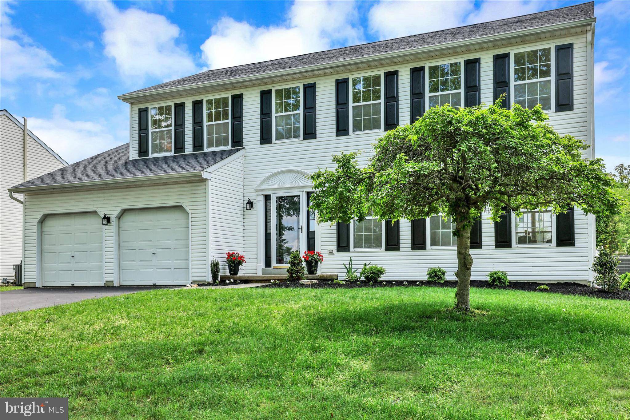 Chalfont, PA 18914,951 SCARLET OAK DR